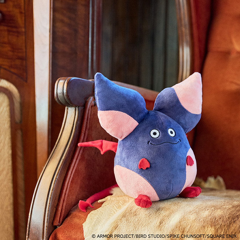 「ドラゴンクエストI＆II　パスケース」価格：2,420円