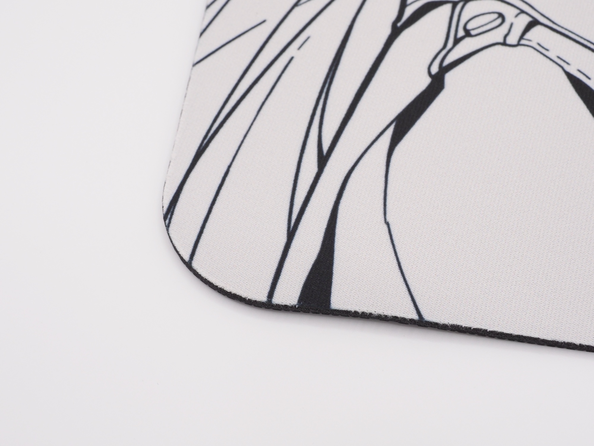 周囲はステッチ加工なしのタイプ