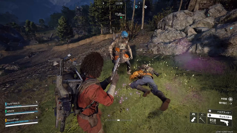 敵を仕留めた仲間