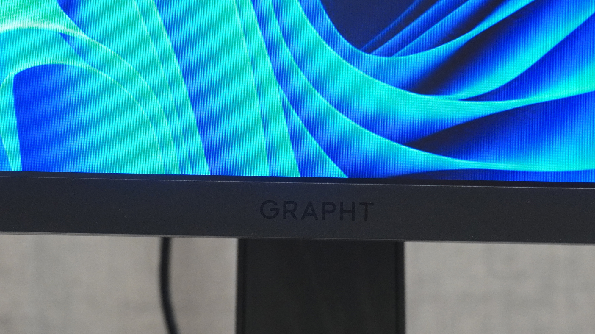 前面にあるGRAPHTの刻印