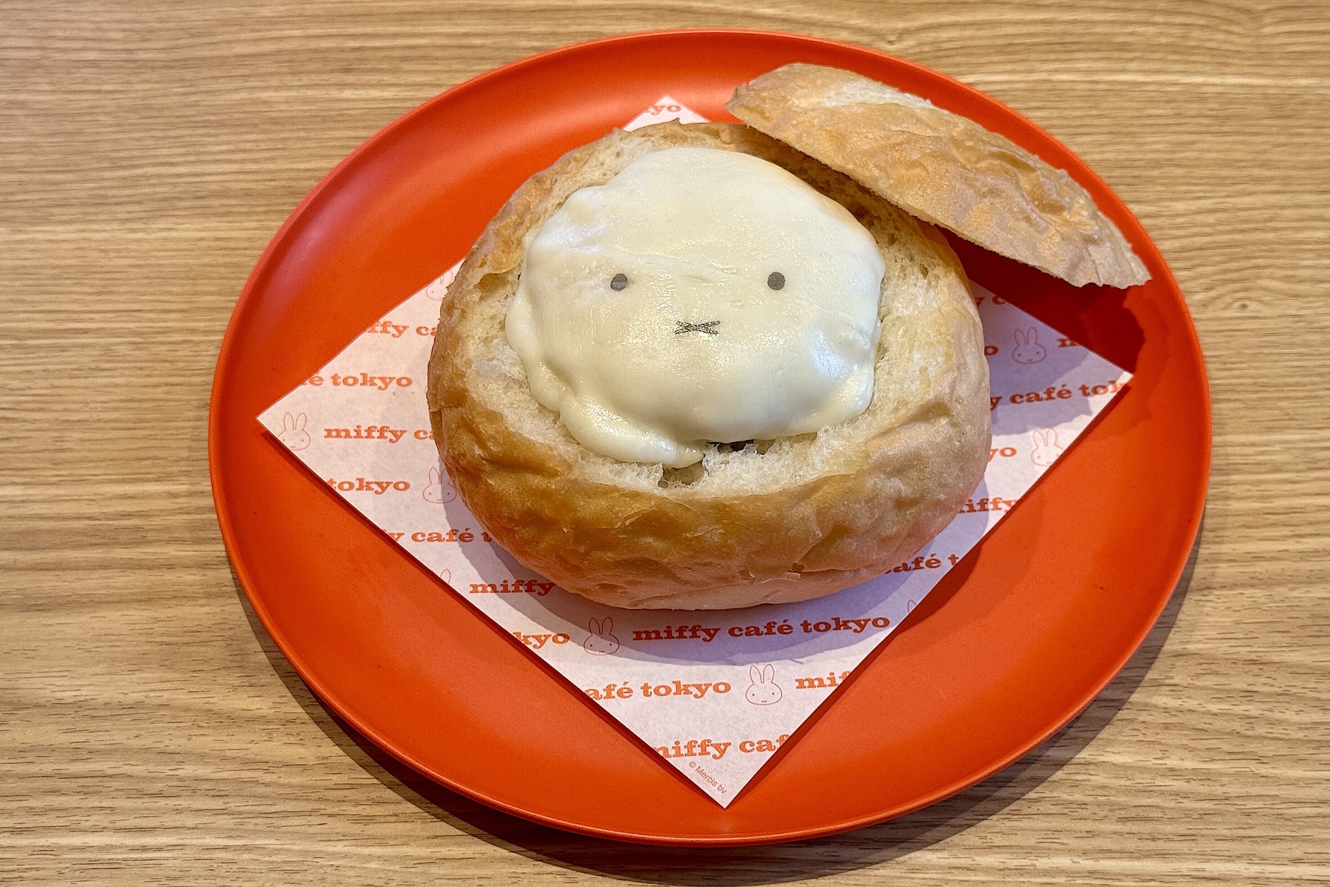 ミッフィーのほっこり白みそクラムチャウダー 1,490円