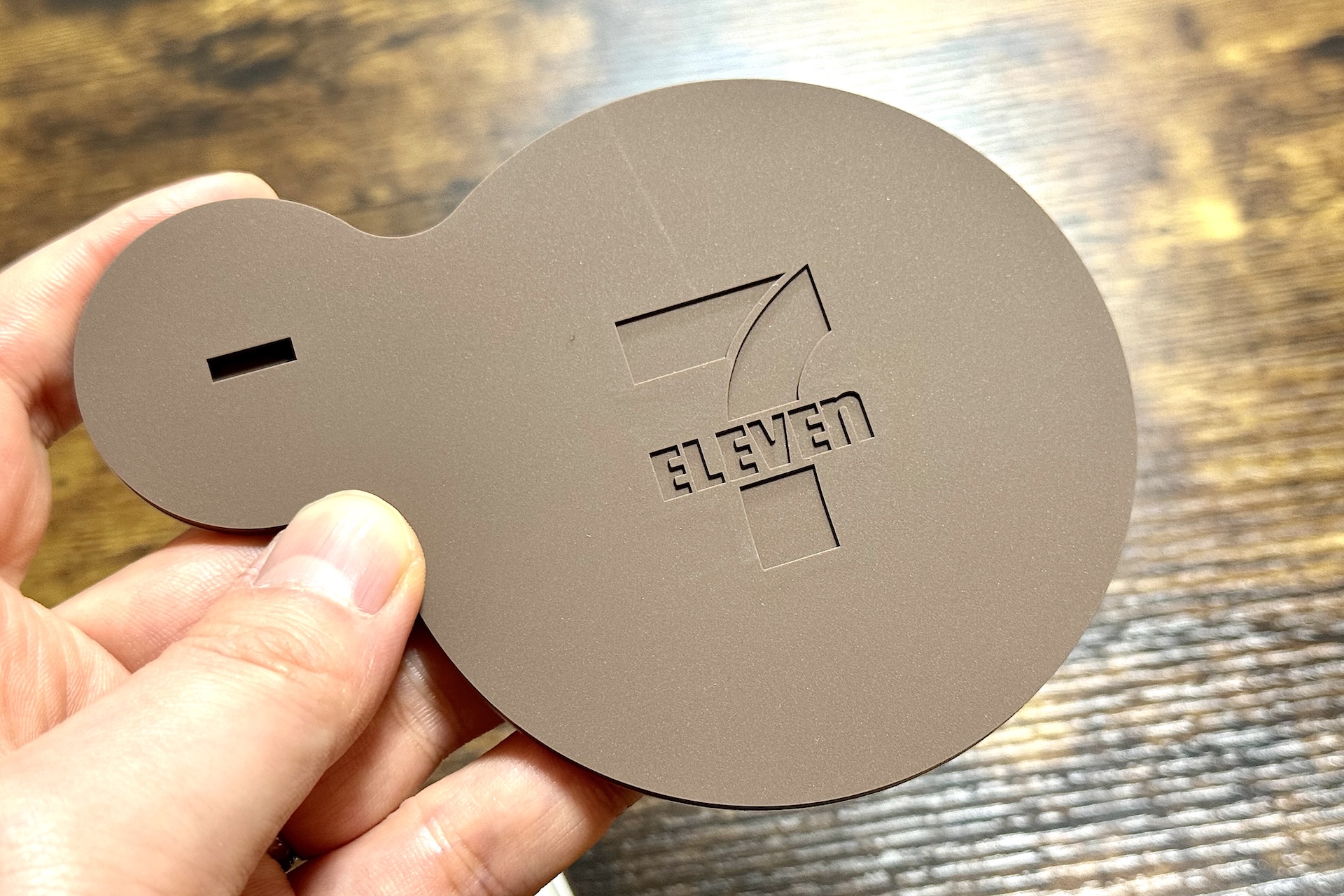 サラサラした素材で水垢がつきにくいという特徴がある