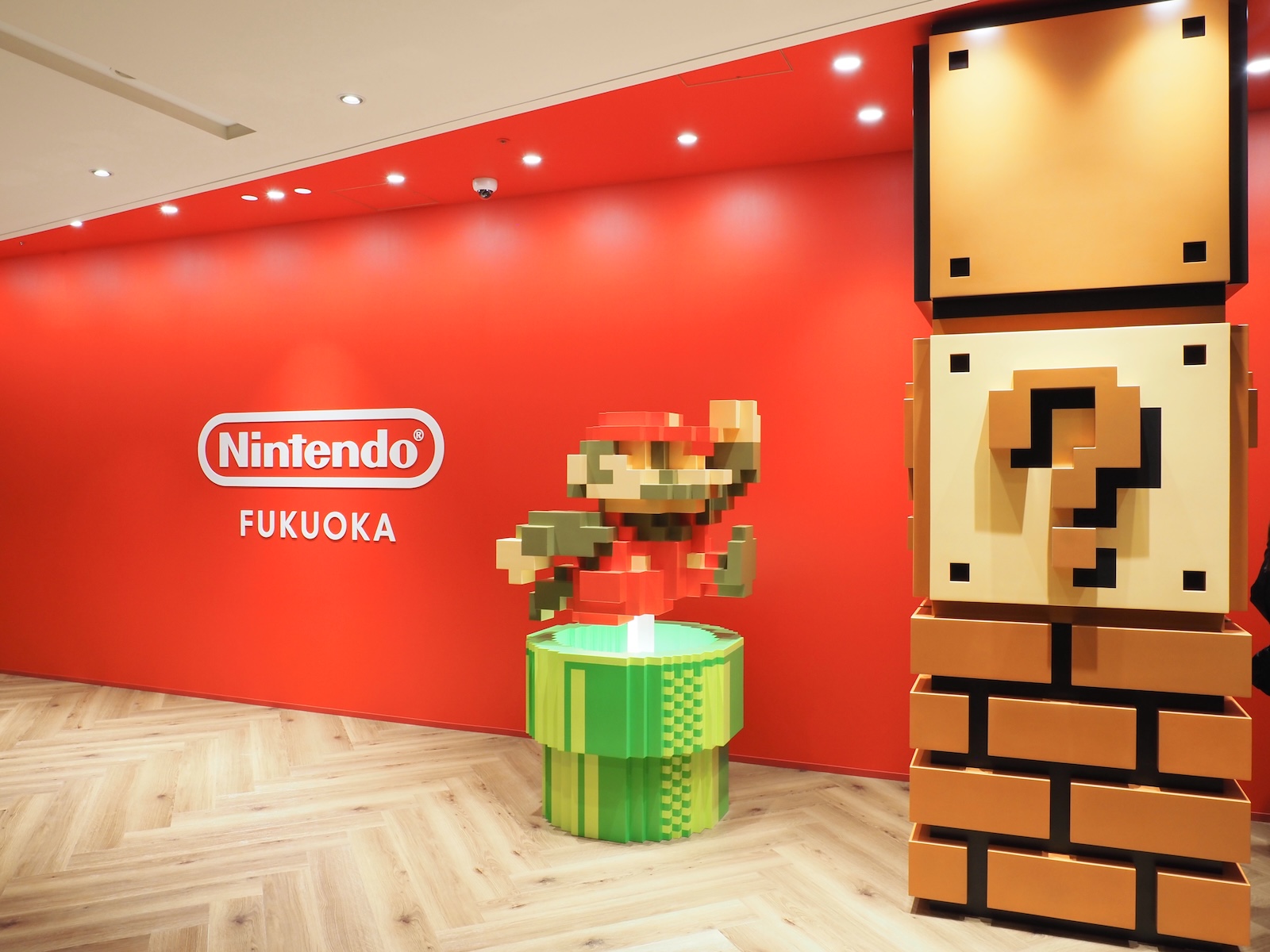 店外にはフォトスポットを設置