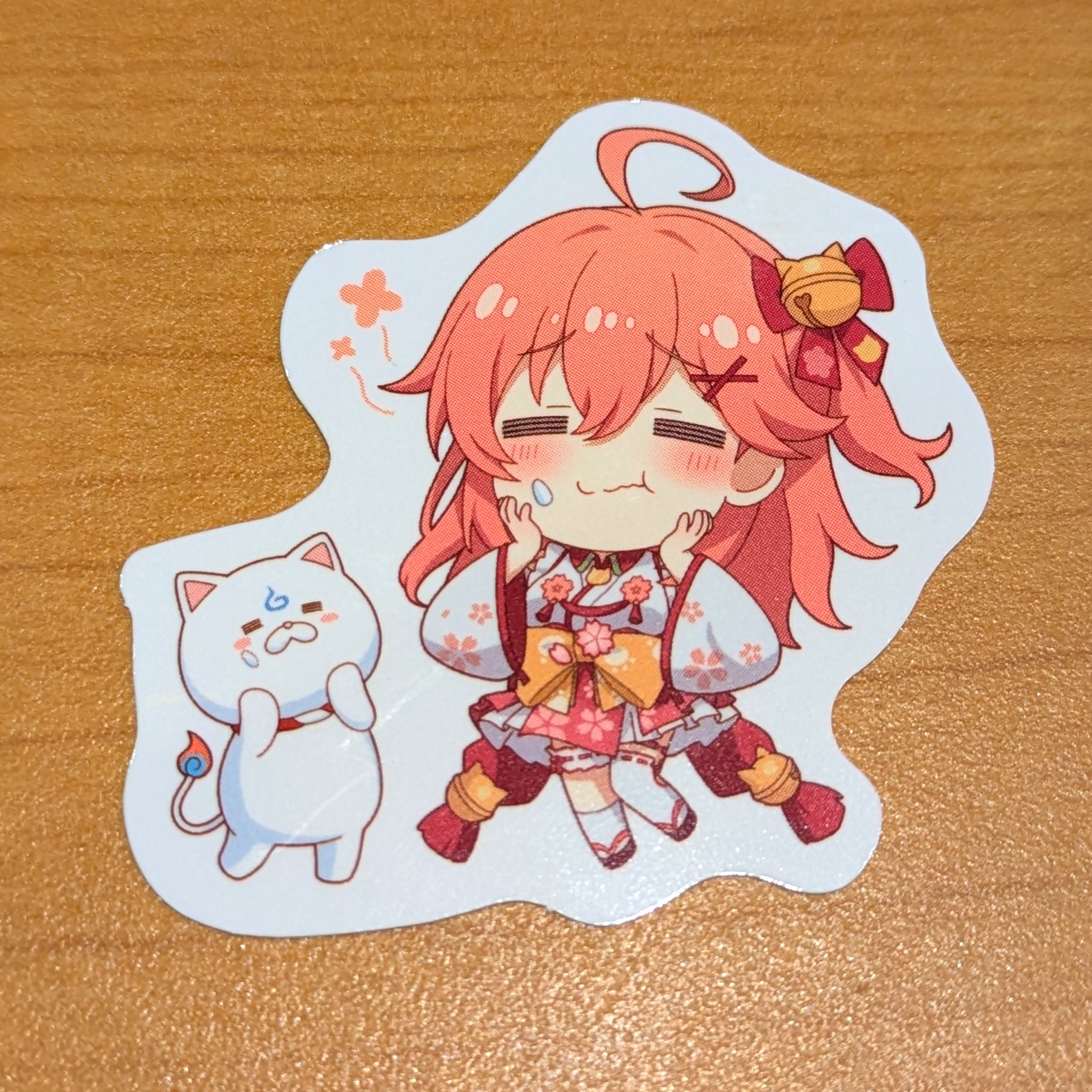 コラボ限定ピックは全6種。スシローのメニューを堪能する姿やスシローで働く姿、そしておなじみの”金コイ耐久”から釣りのイメージともピッタリ