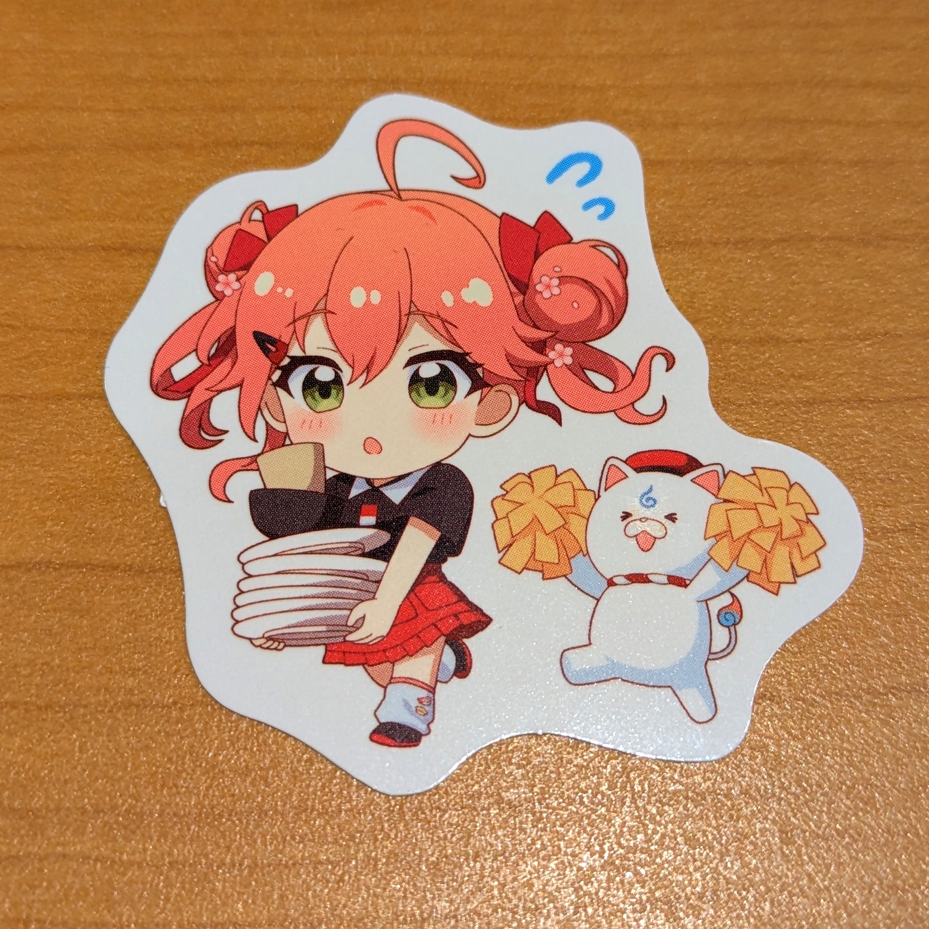 コラボ限定ピックは全6種。スシローのメニューを堪能する姿やスシローで働く姿、そしておなじみの”金コイ耐久”から釣りのイメージともピッタリ