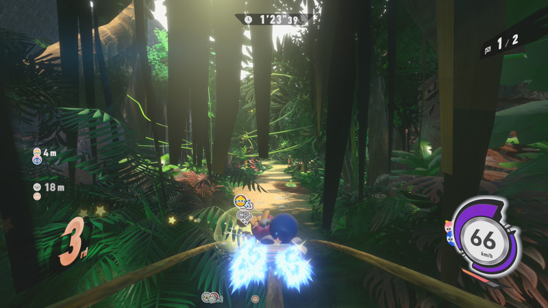 ケイビオン。深い熱帯雨林を抜けていくようなコース。視界が開けた時は「うわぁ」と声がでてしまう