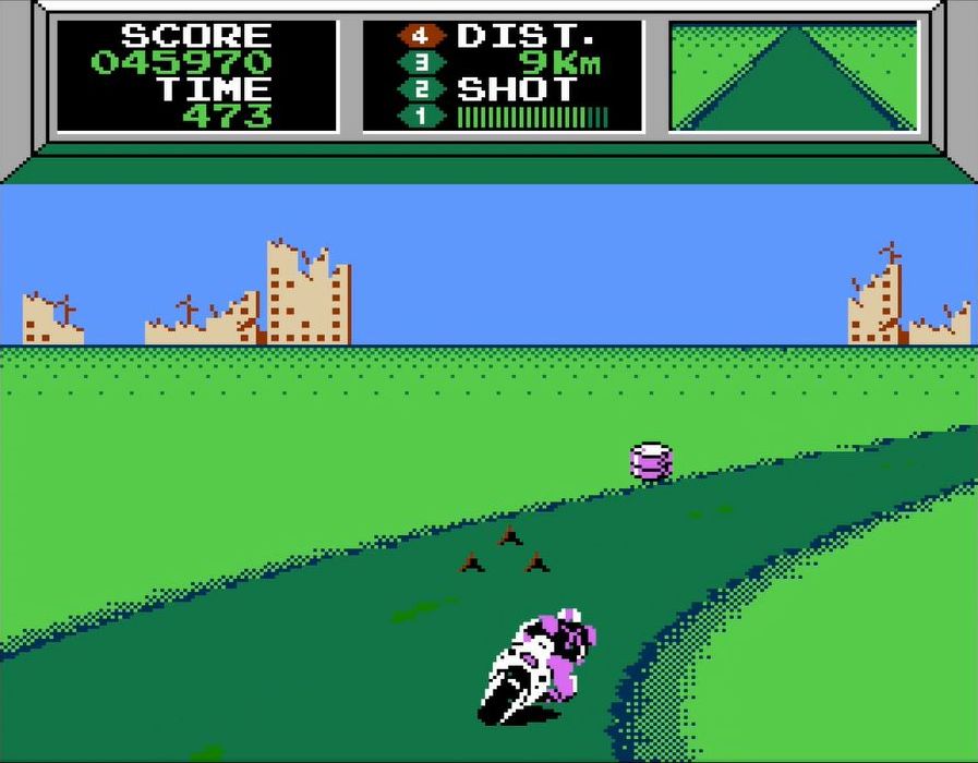 水たまりやオイル、鋲を踏むとライダーは大きくスリップしてしまう