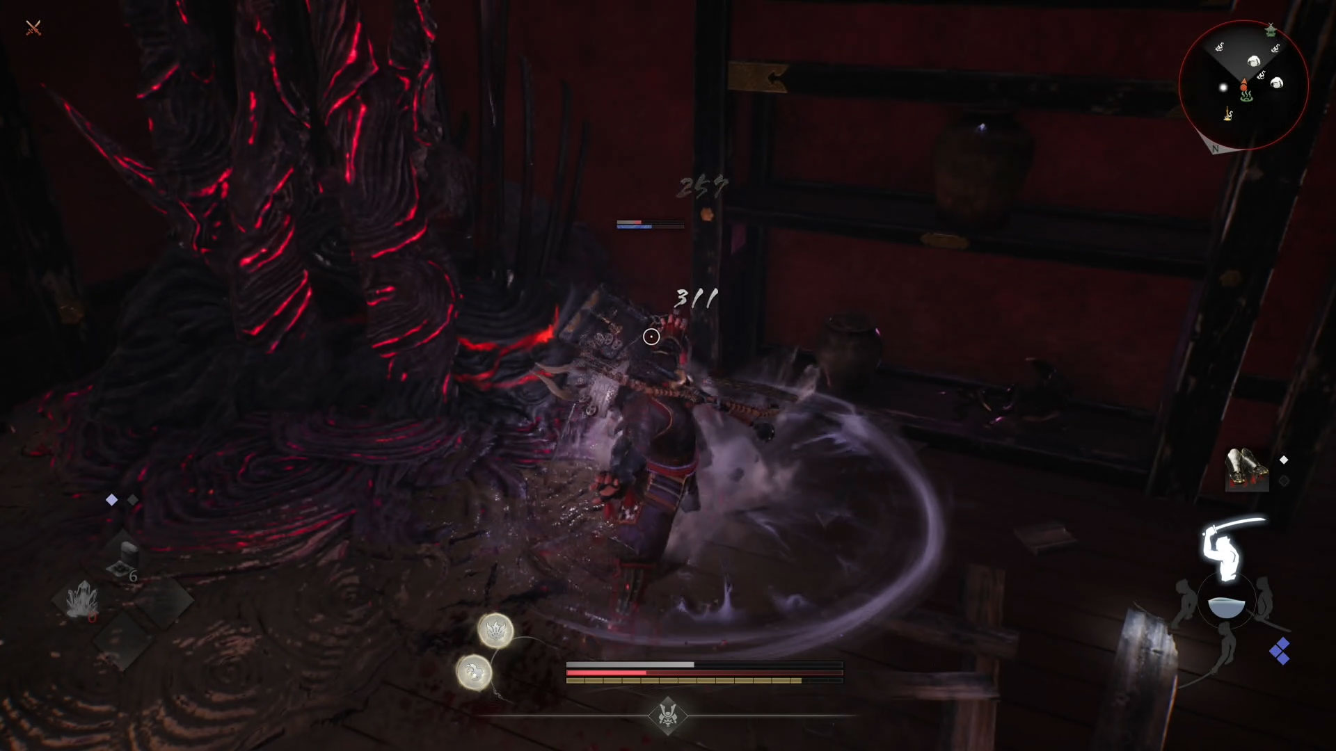 手甲は拳で殴っているような感覚が味わえる