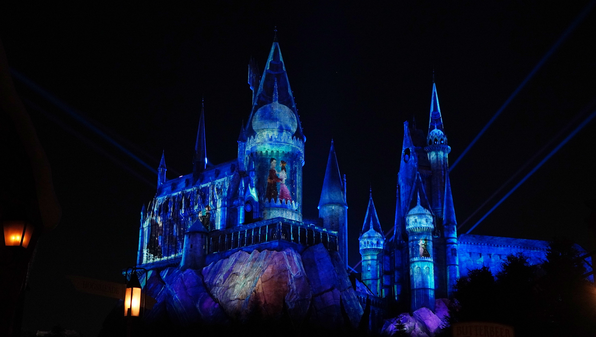 冬のプロジェクションマッピング「ホグワーツ・マジカル・ナイト ～ウインター・マジック～」が今年も登場
