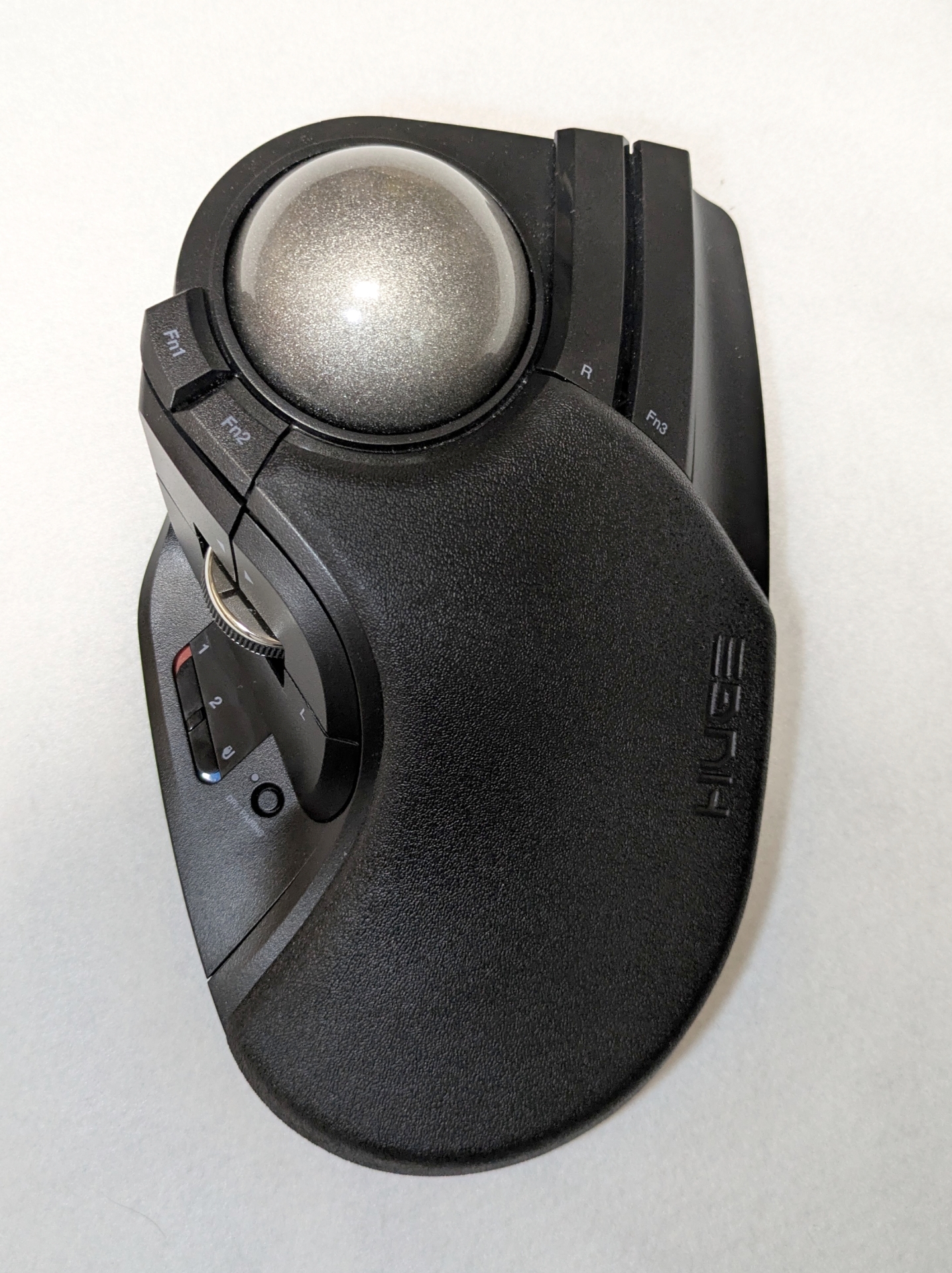 本体を4方向から