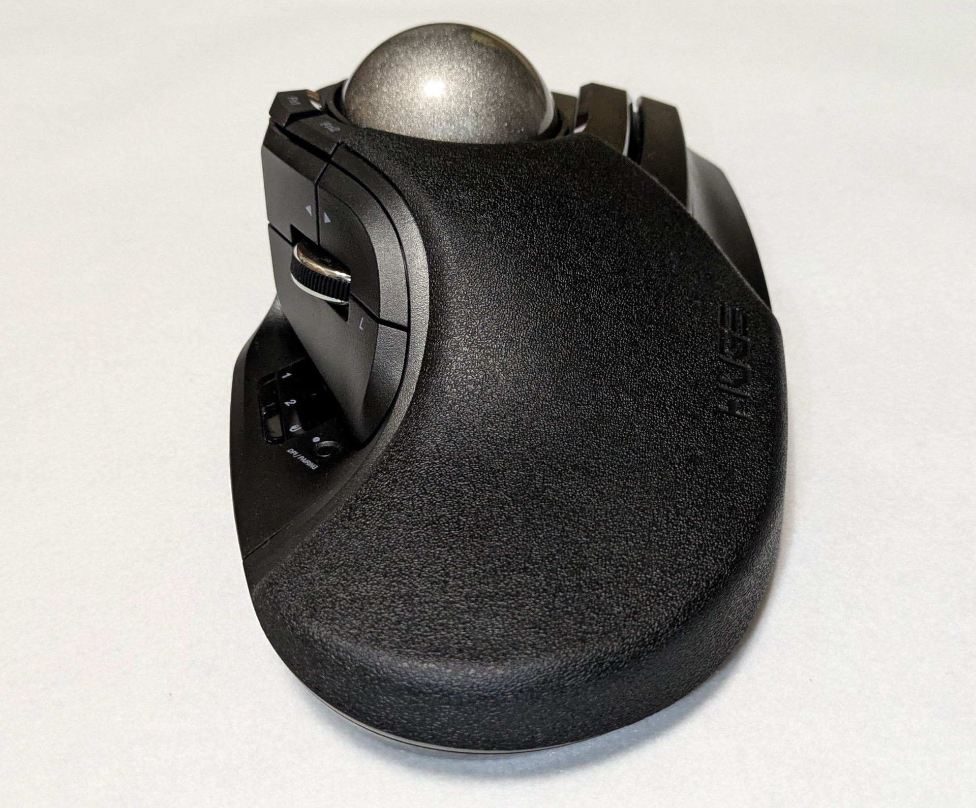 本体を4方向から