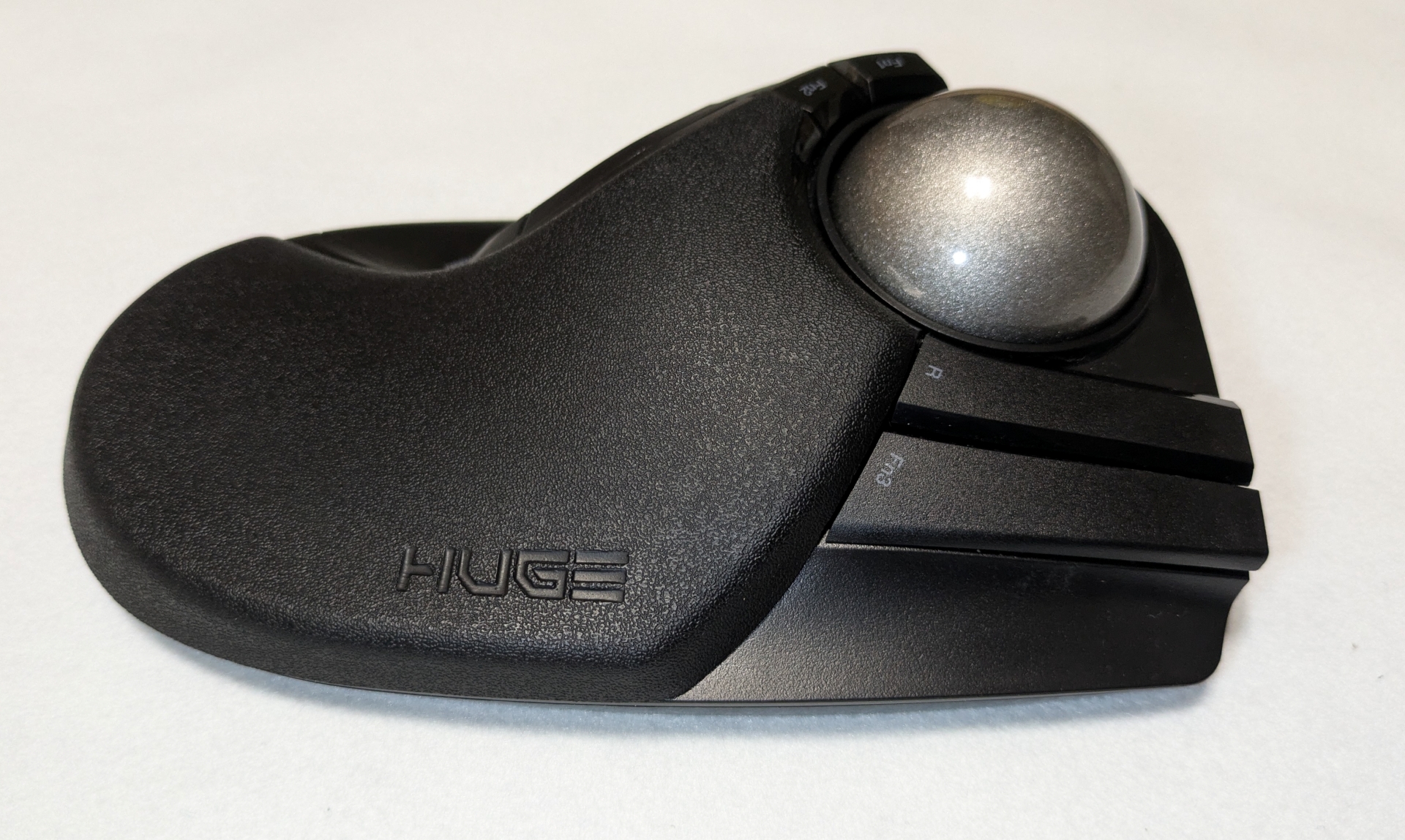 本体を4方向から