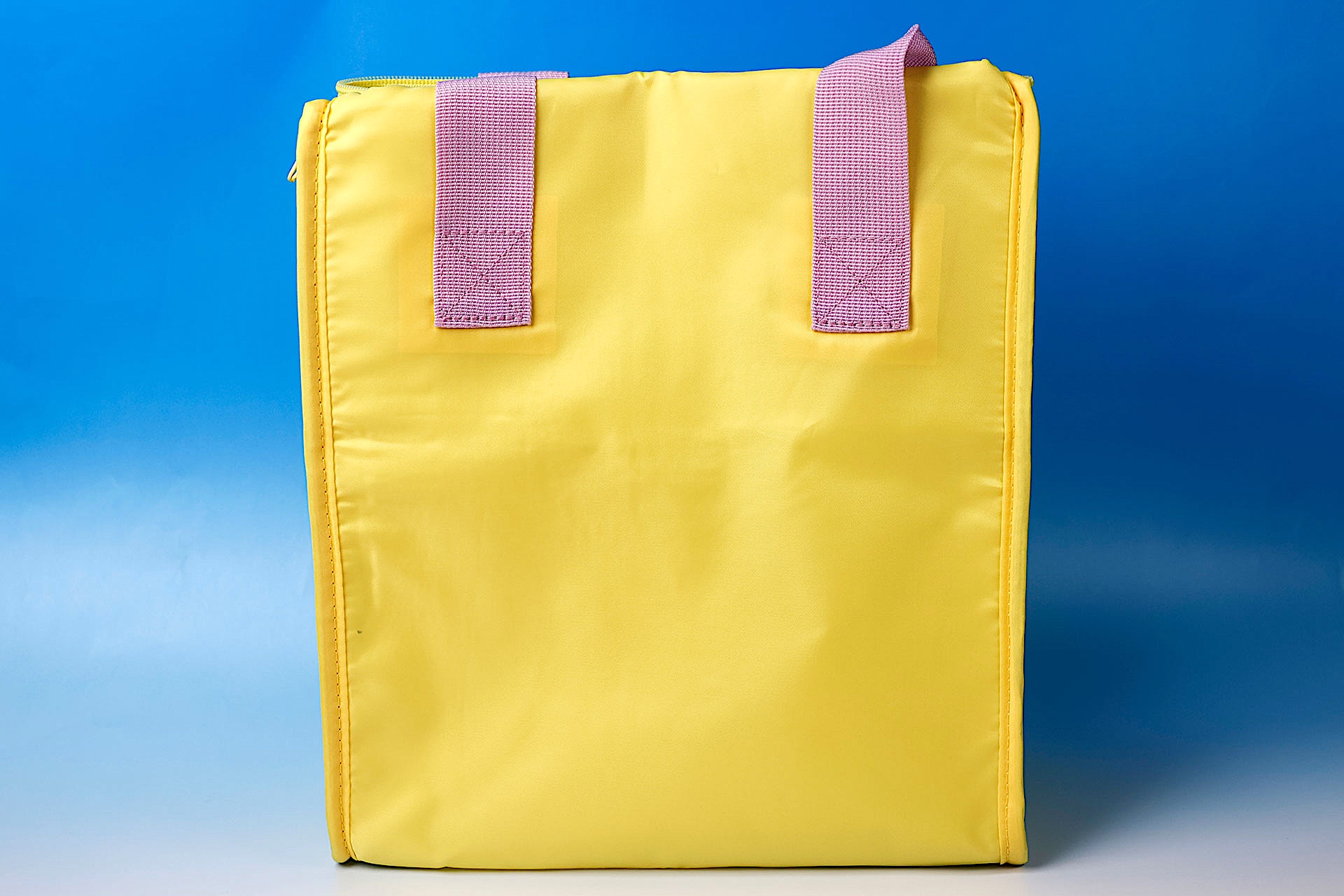 イエローの裏面側