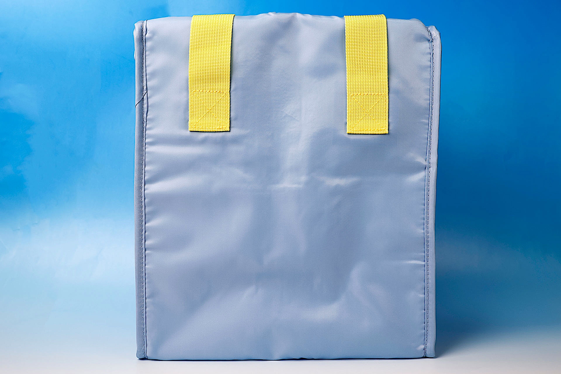 裏面はスッキリしている