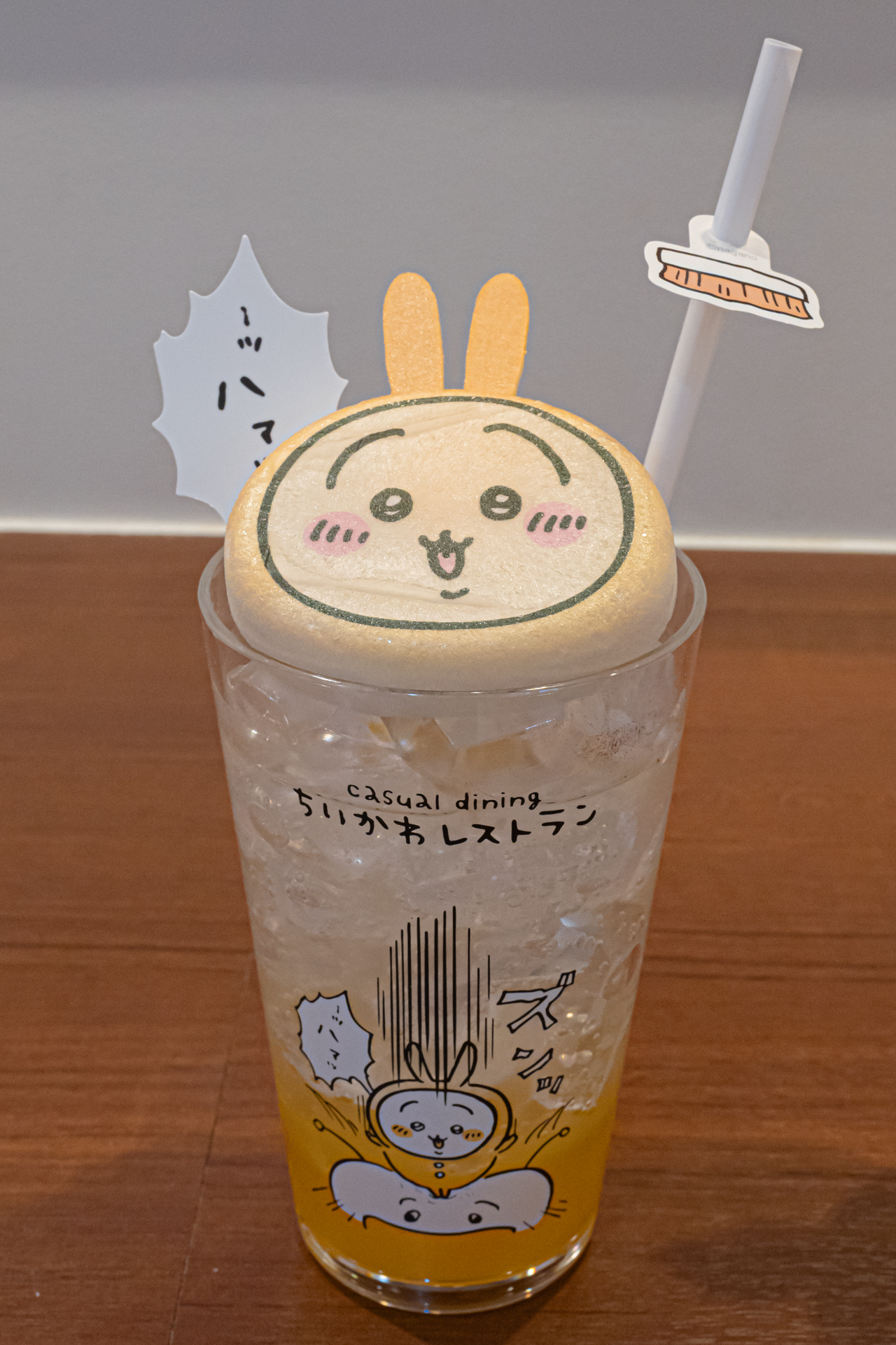 なんか大きい討伐成功！クリームソーダ 各1,320円