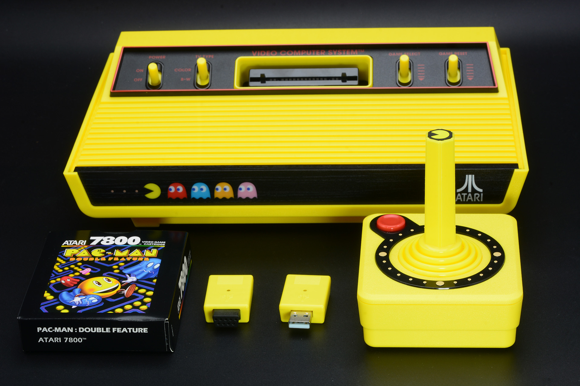 「ATARI 2600+ パックマンエディション」は北米で販売されている「ATARI 2600+」の特別パッケージ。その魅力を紹介しよう