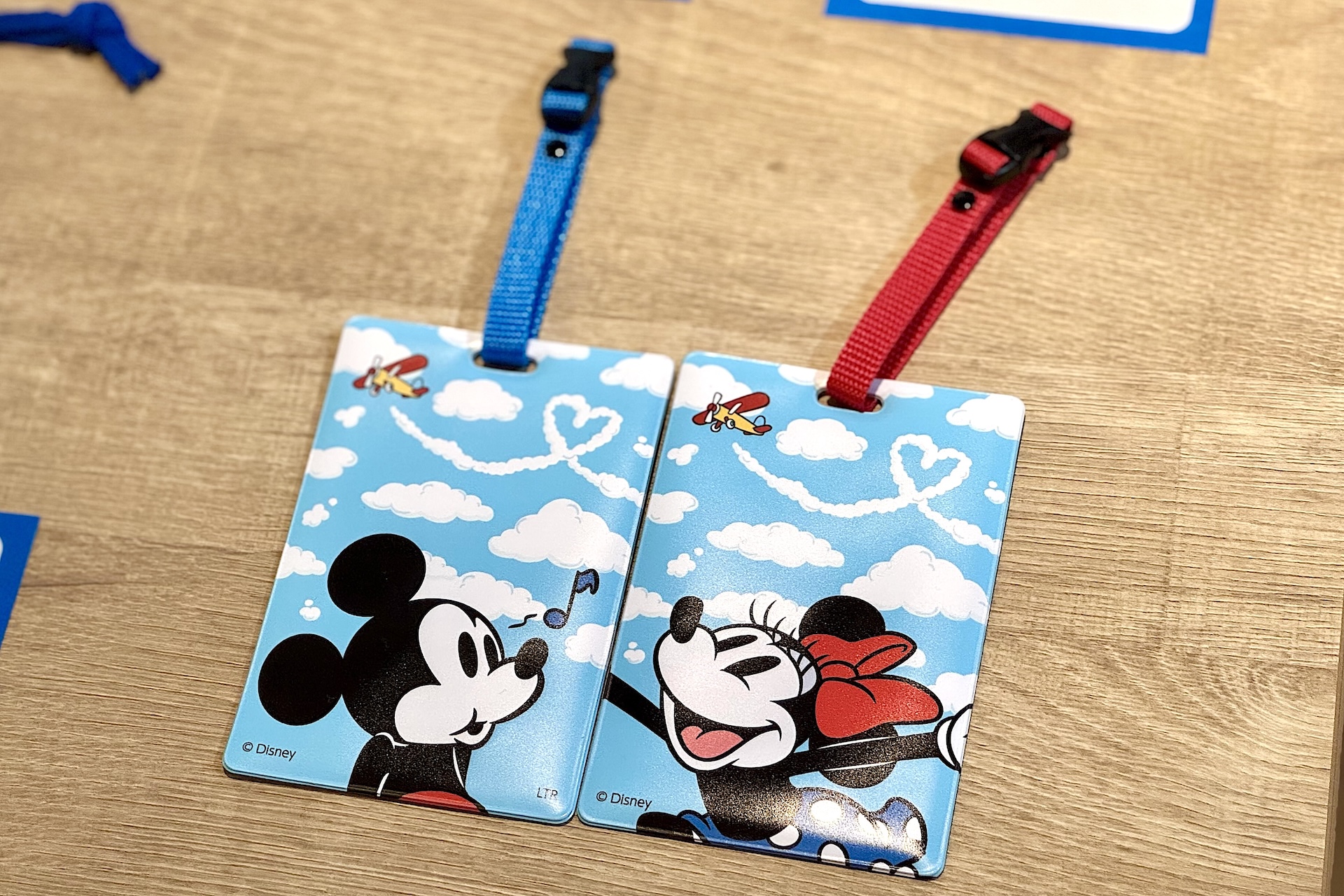 ラゲッジタグ ミッキー/ミニー 各1,650円