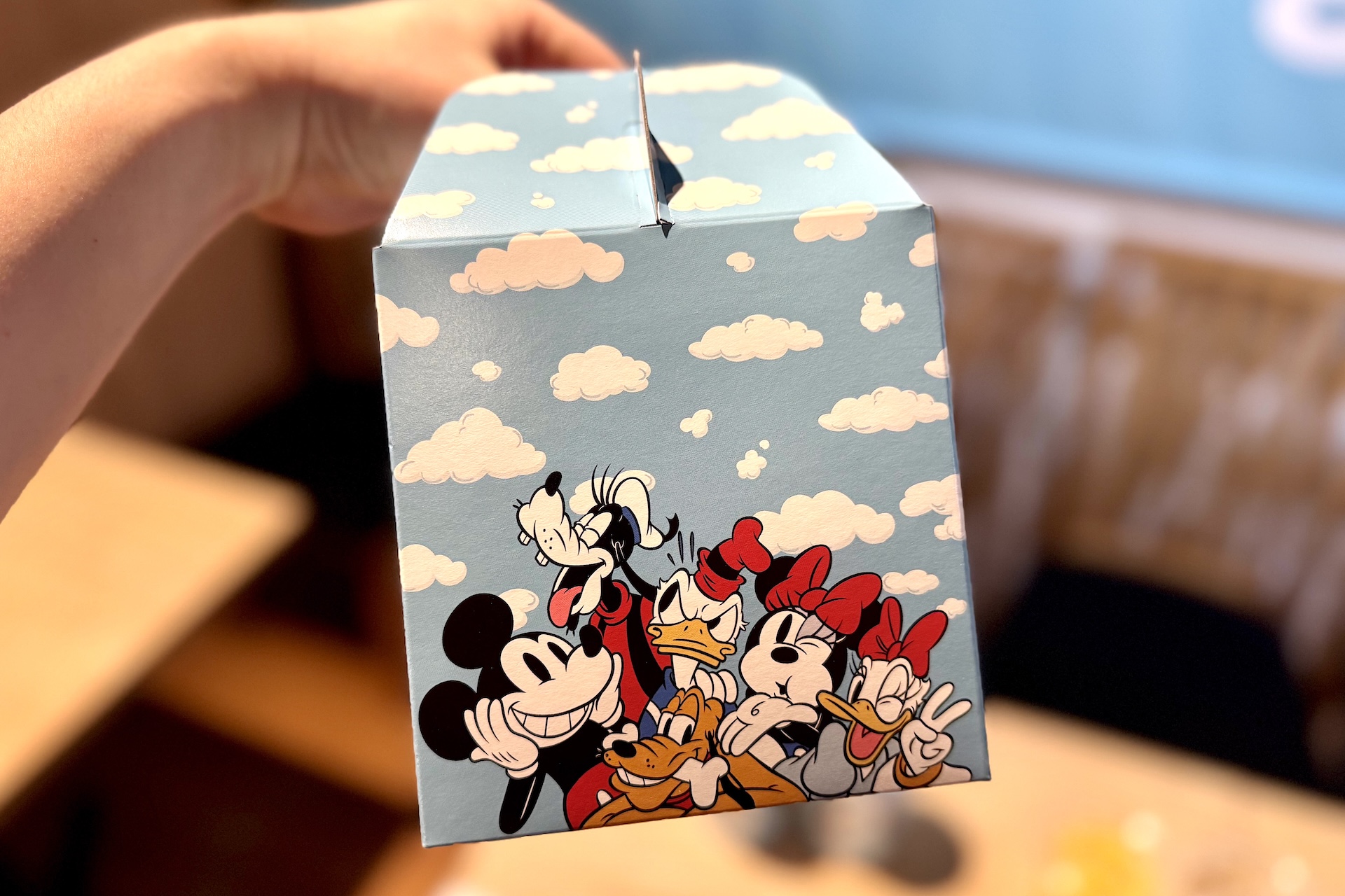 オリジナルBOX 200円（ブリオッシュ6個購入につき1箱無料）