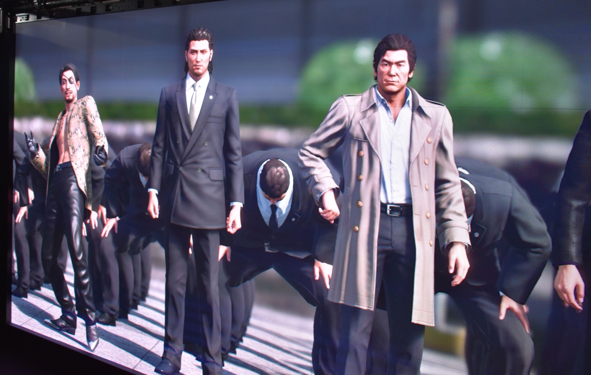 会場に入ると等身大のLEDパネルでキャラクター達が出迎えてくれる。かなり迫力がある体験で大きな驚きがあった