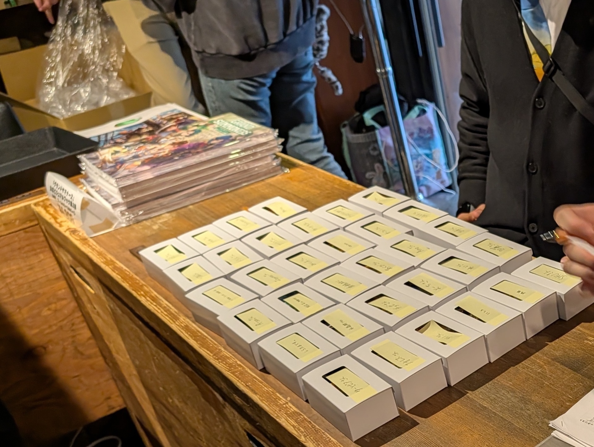 好きなキャラと自身の名前などが入った「Myグラサマ名刺」を作成できる。事前に申し込みしておくことで、リアルイベントの会場で受け取れる仕組みだ