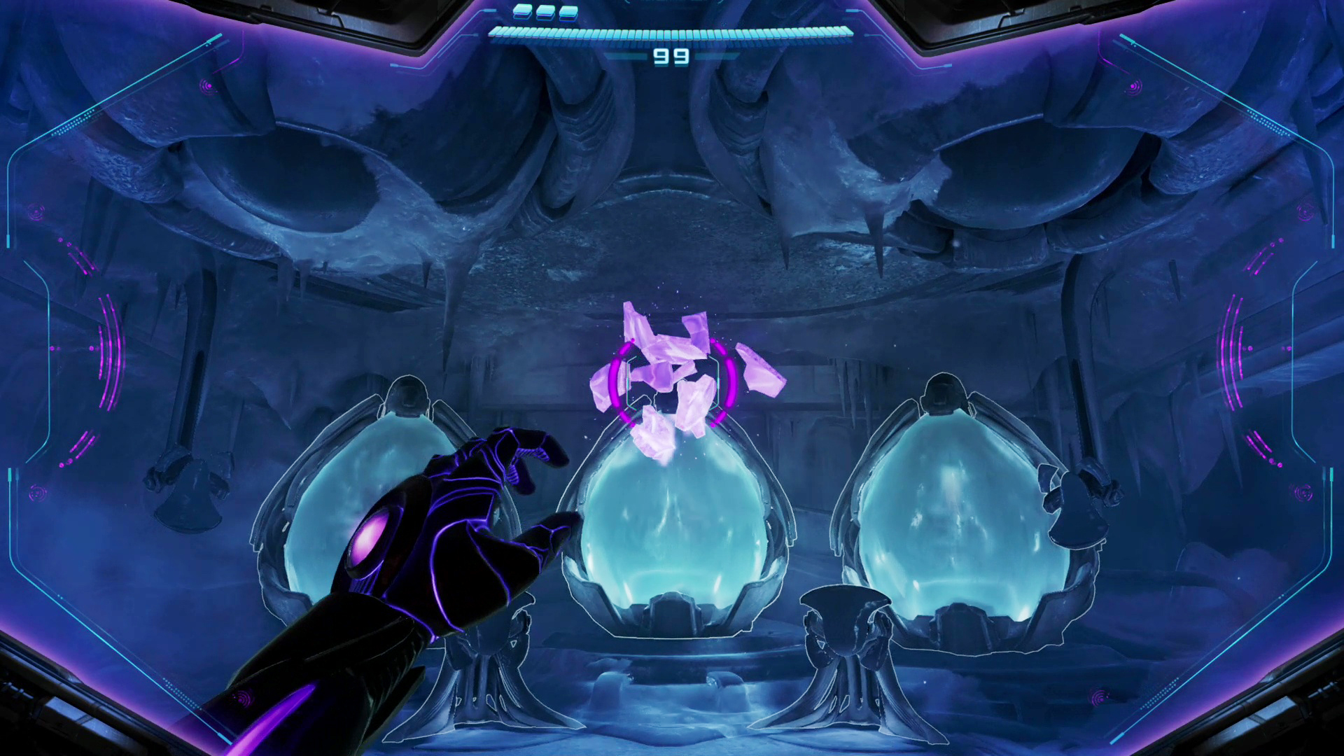 これを通さないと見えないものもあり、必然的にバイザーをオンにする機会は多い