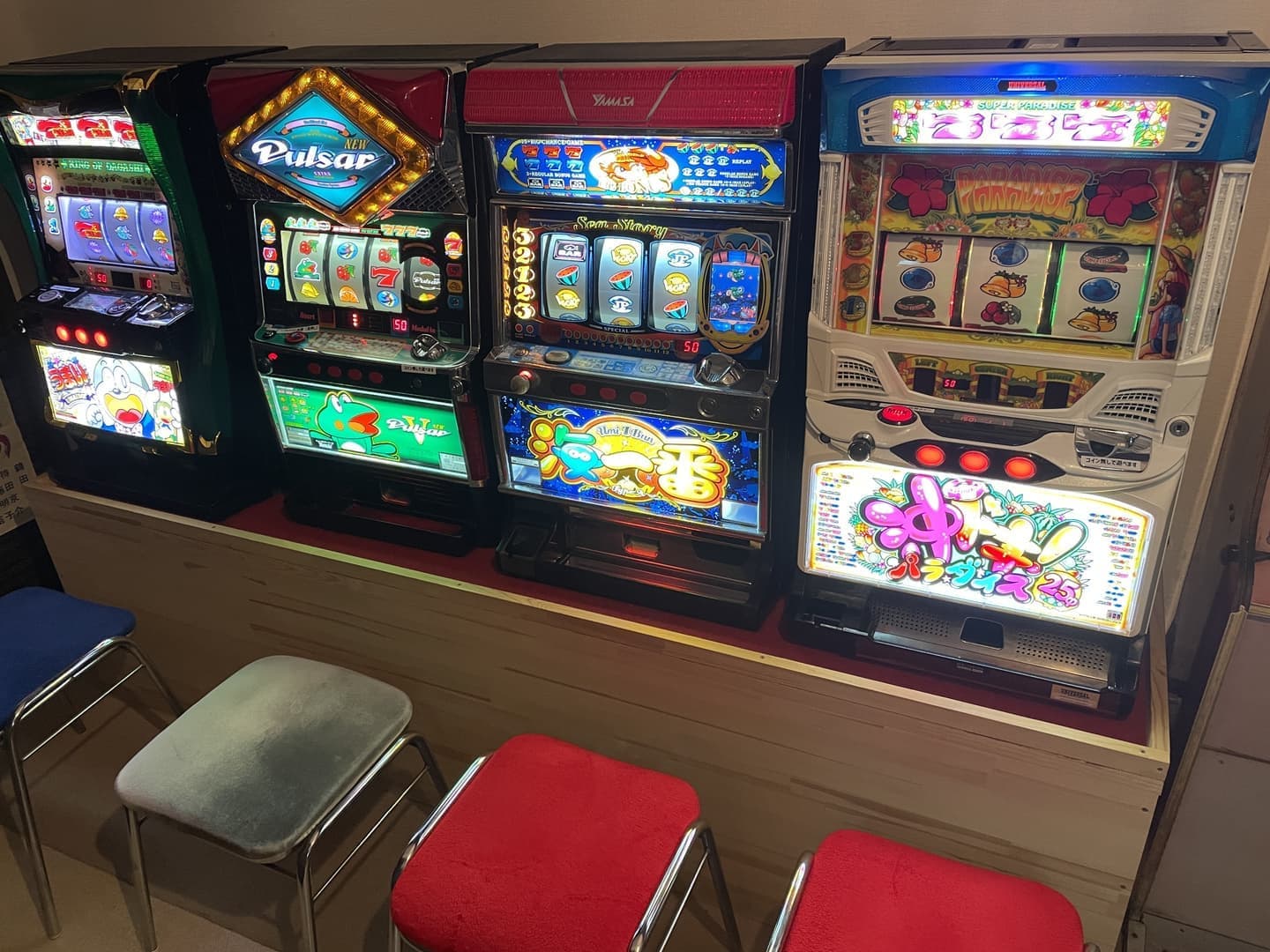 スロットコーナー