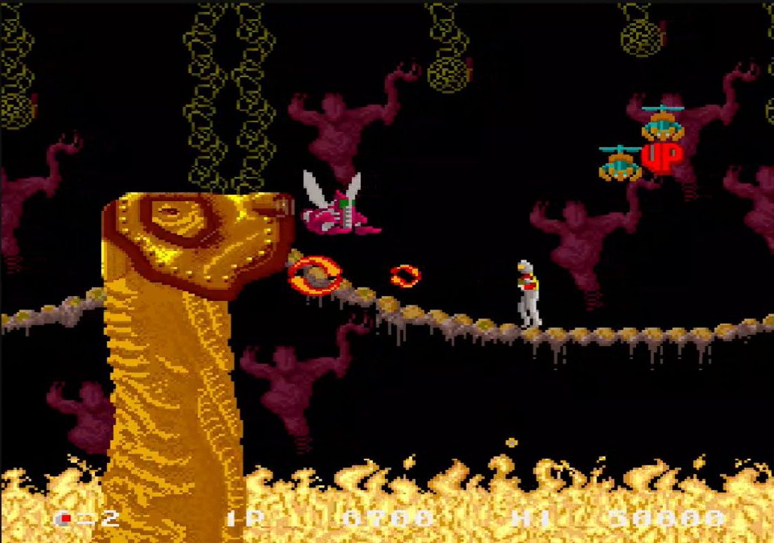 敵が背後から出現する場所では、方向転換ボタンを押して左を向いて攻撃することが必要だ