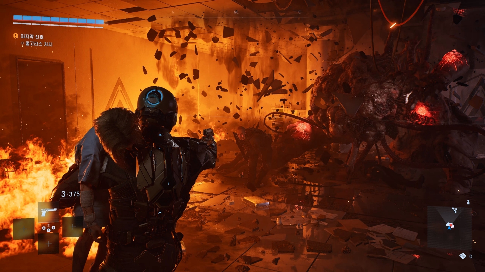 地下（屋内）では、地上とは異なる戦闘体験が待つという