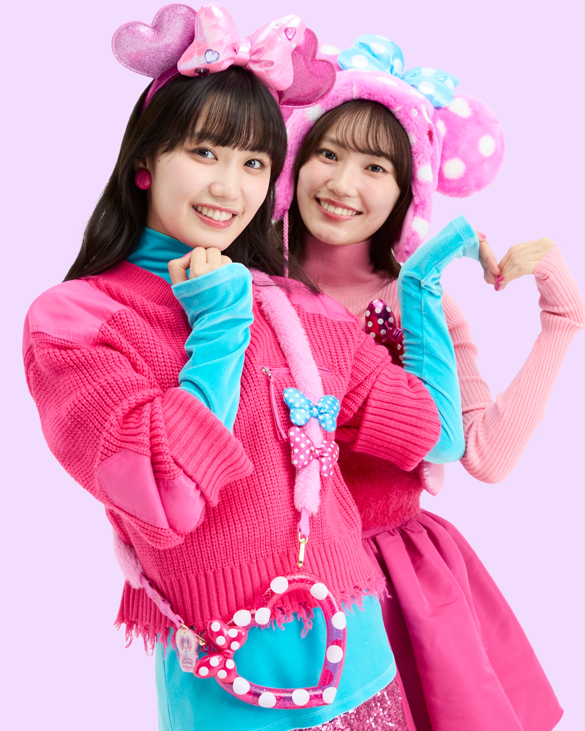 期間中、フラッグを持っているキャストにお知らせすると、フラッグを持って写真や動画を撮影できる