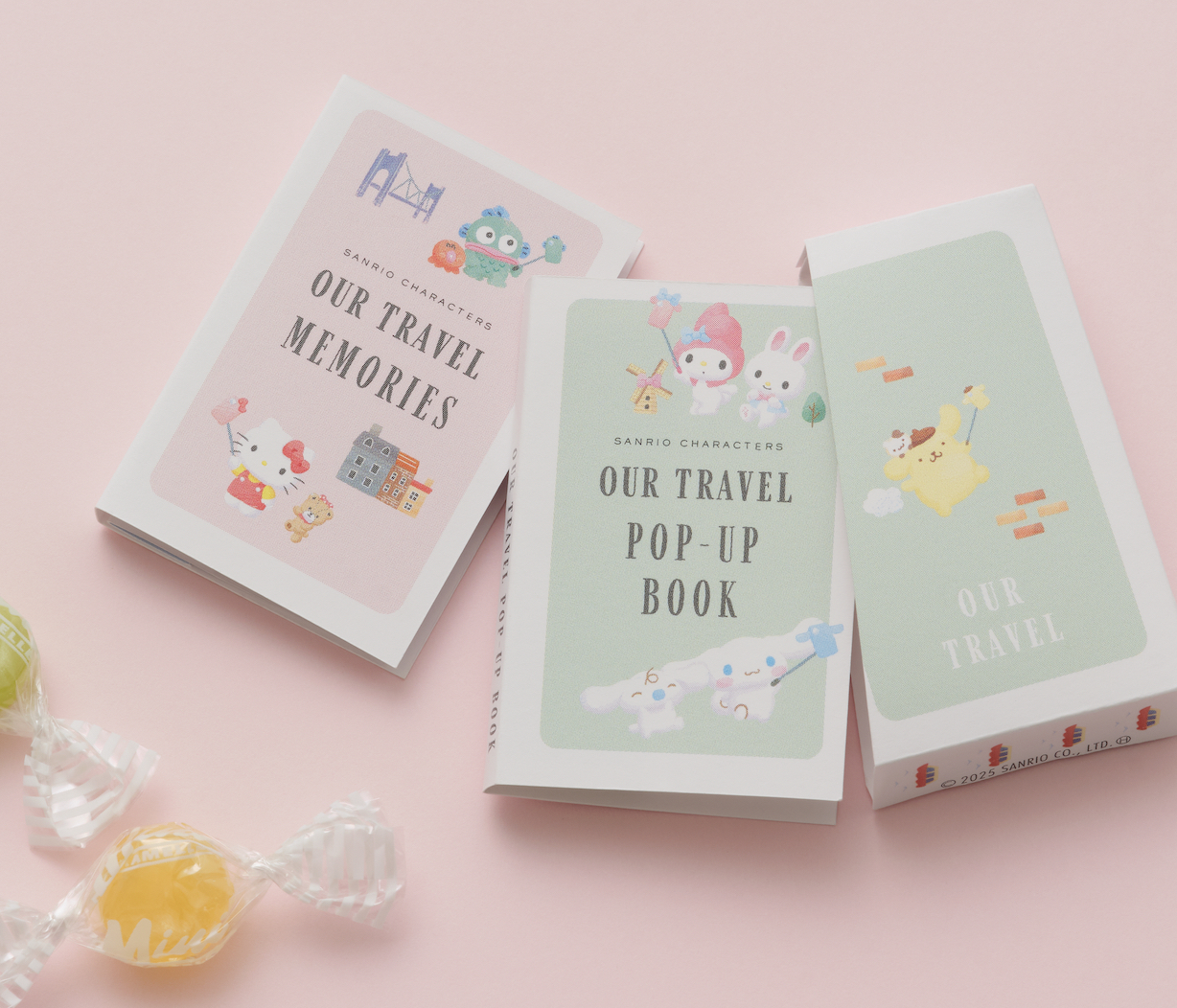 旅先で自撮りしているキャラクターたち