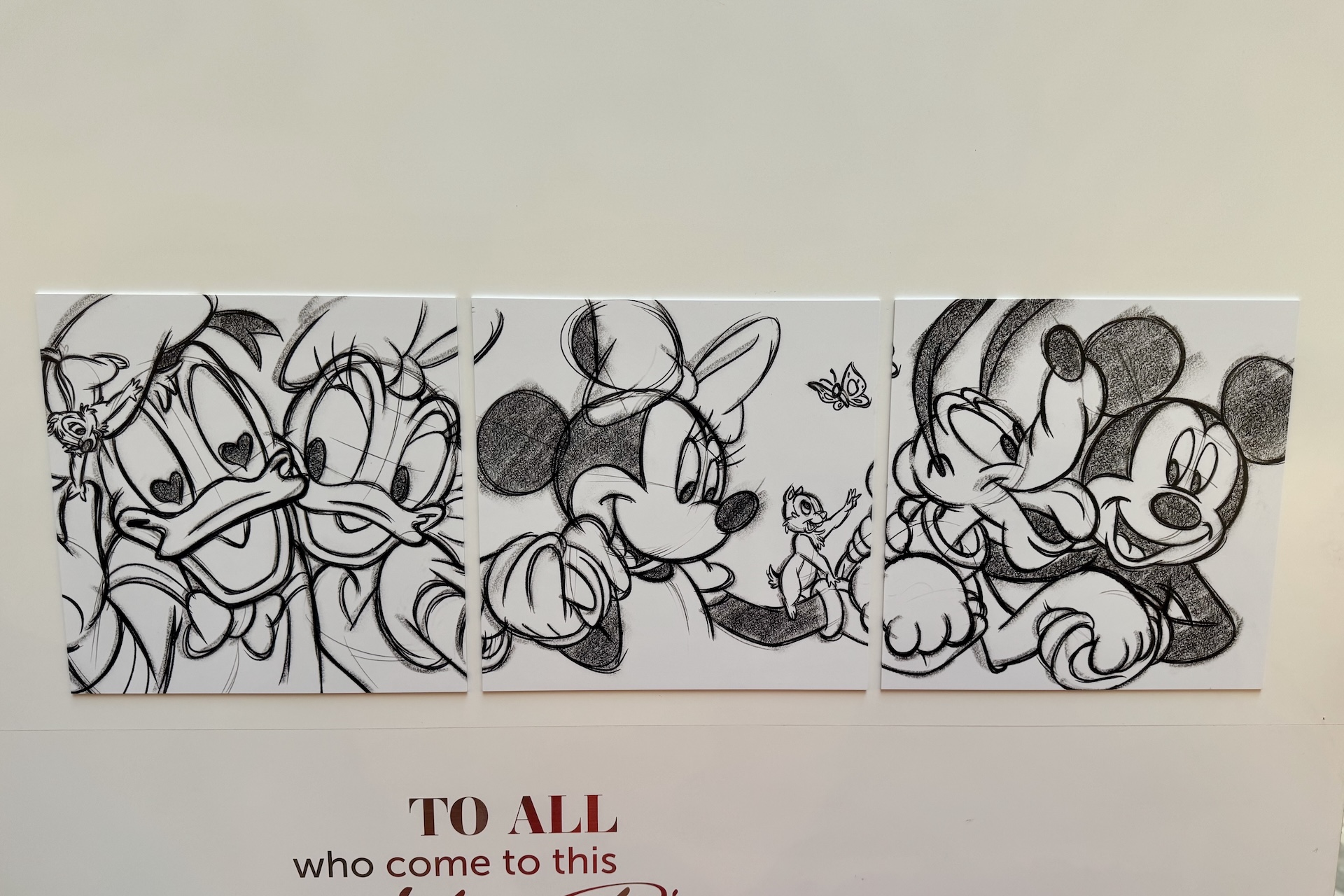 今回が初登場だという高さ7mのクリスマスツリー。かなりの存在感だ