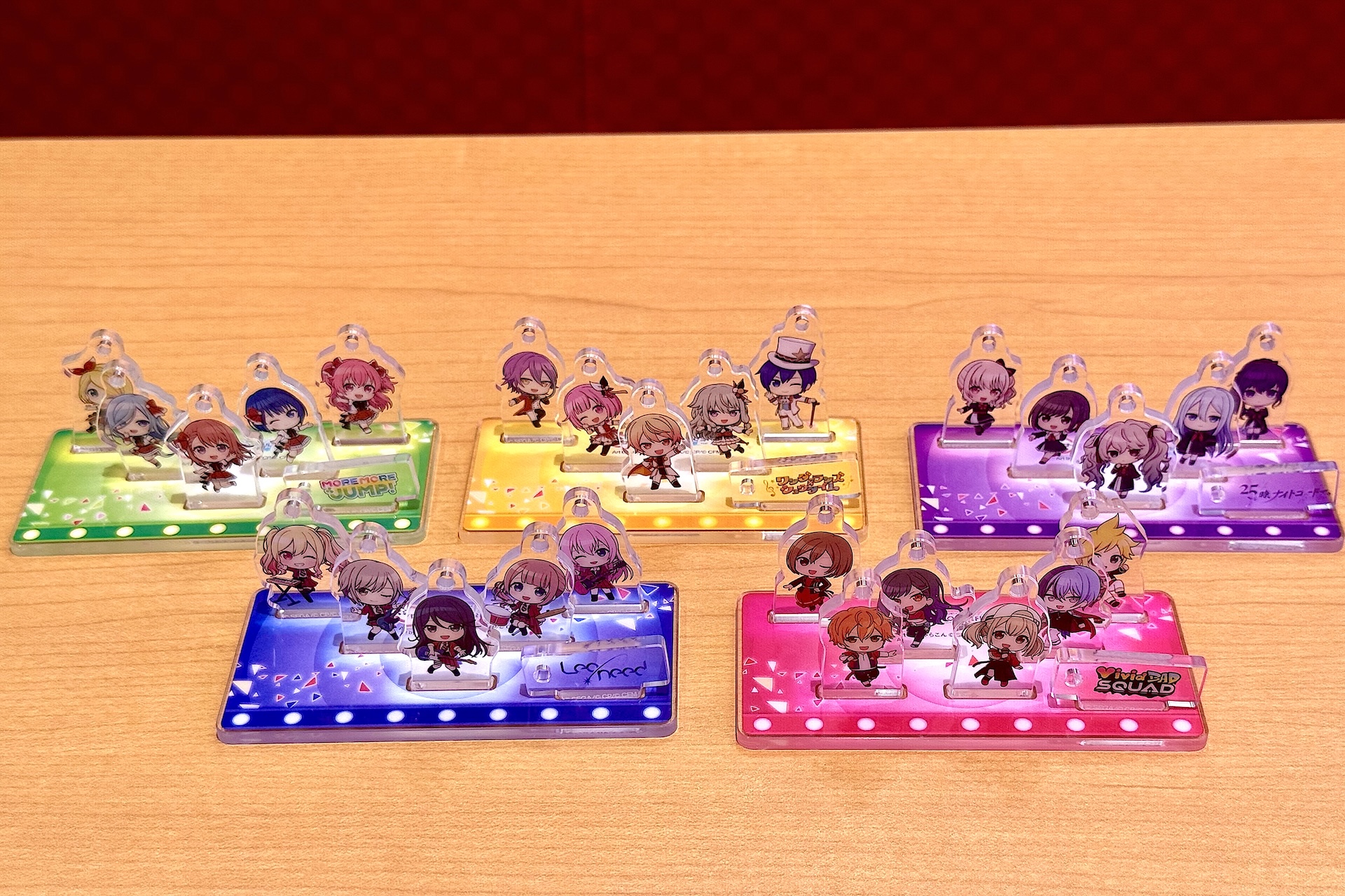 ユニットチャームセットは全5種