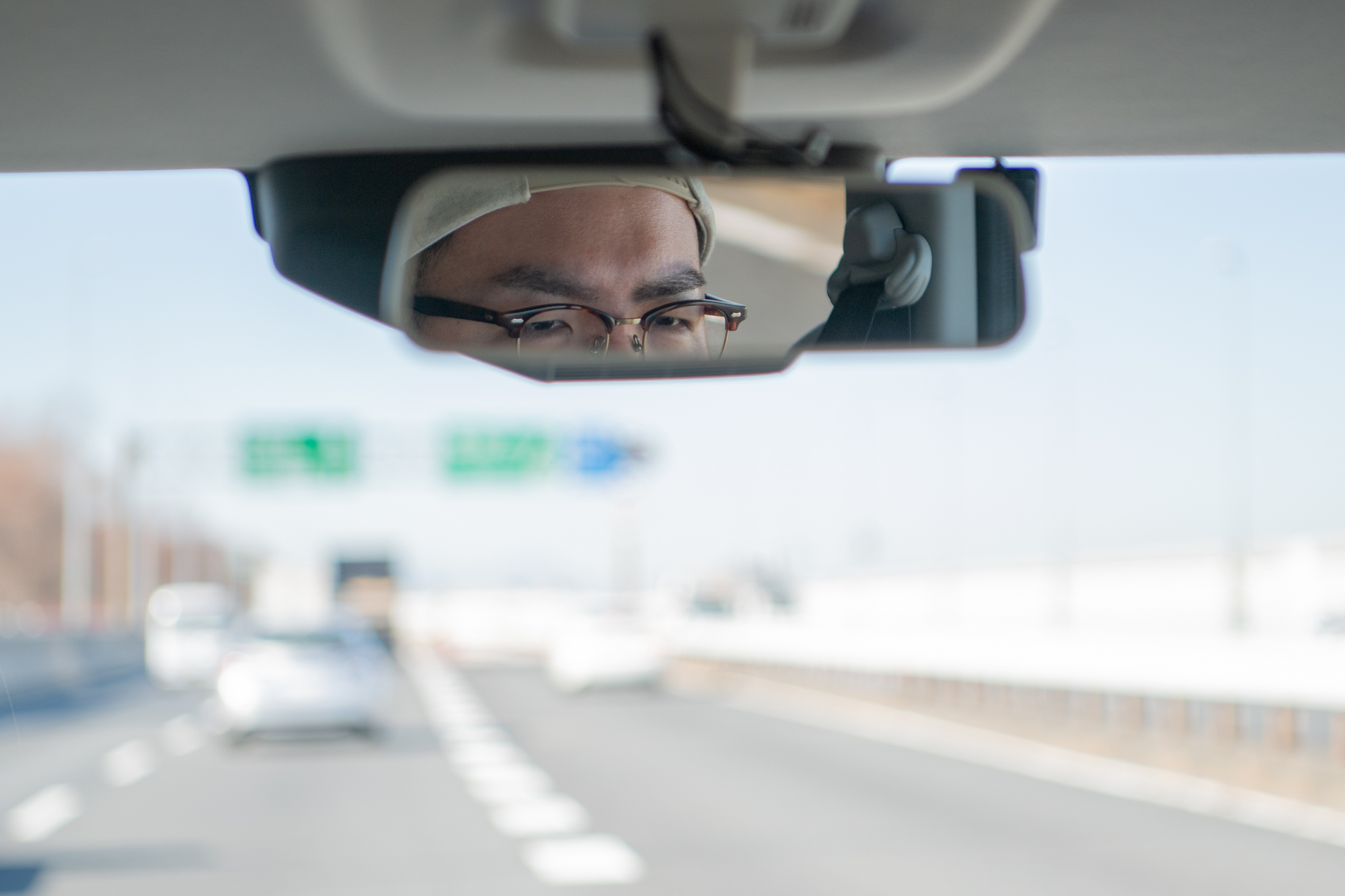 「いいなあ。これ普通にドライブしてるなあ」と満足げに運転する姿