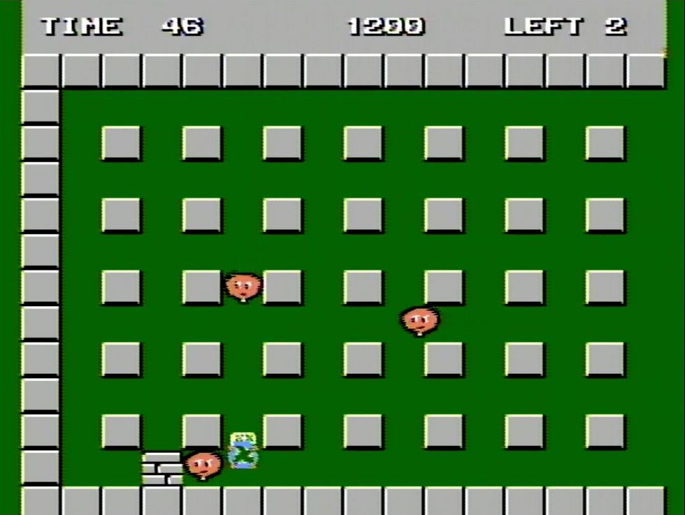 ボンバーマンの腹部が破裂したときにも凄まじい音が鳴る