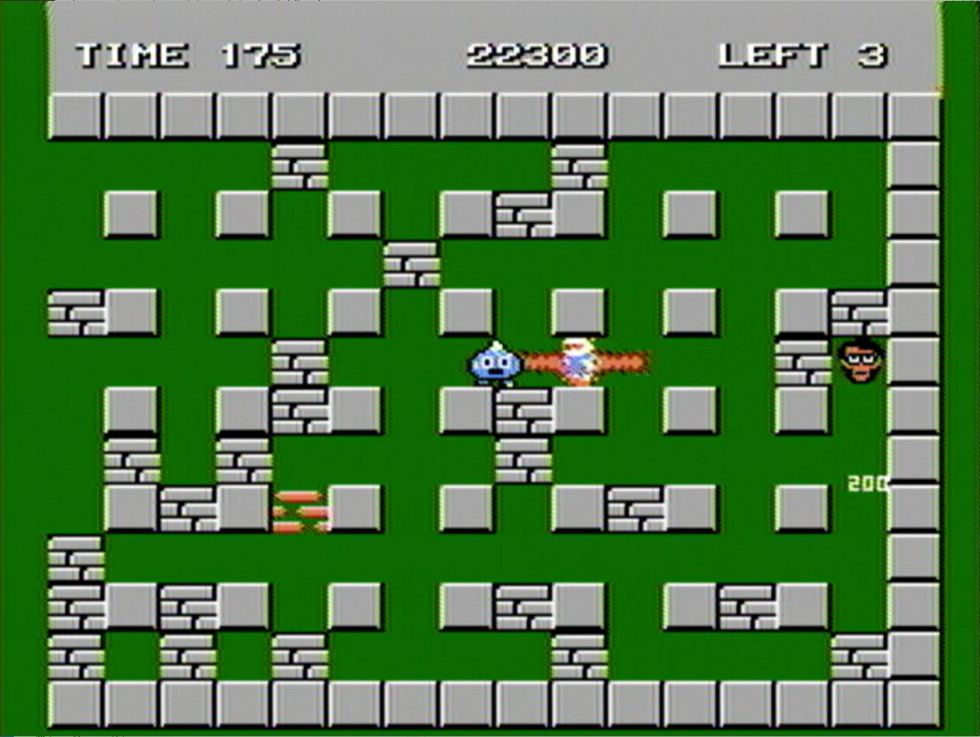 ステージ2などに隠された中本さんを取ると、何と1000万点の特大ボーナスが獲得できる