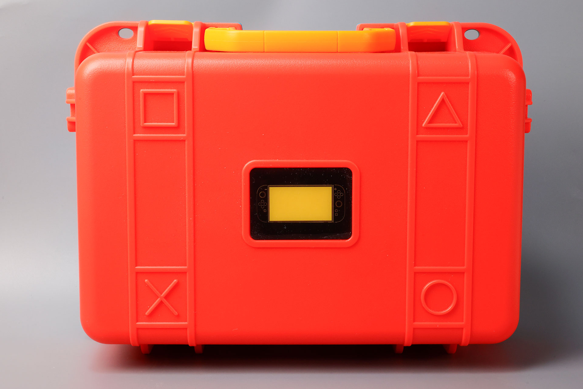 今回購入したカラーのブルー＆オレンジは、鮮やかな配色になっています