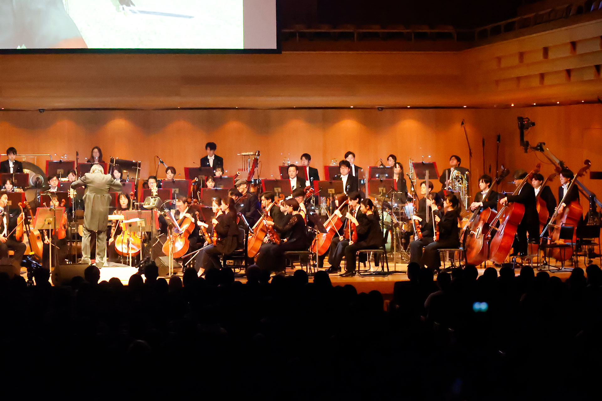 演奏が始まった途端、それまでの日常から一気に「幻想水滸伝」の世界観へと引き込まれていった