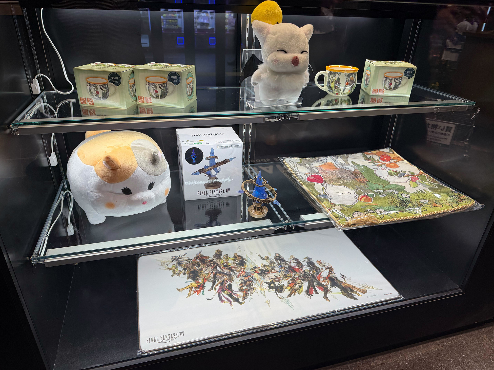 ショップで先行販売されるアイテムたち