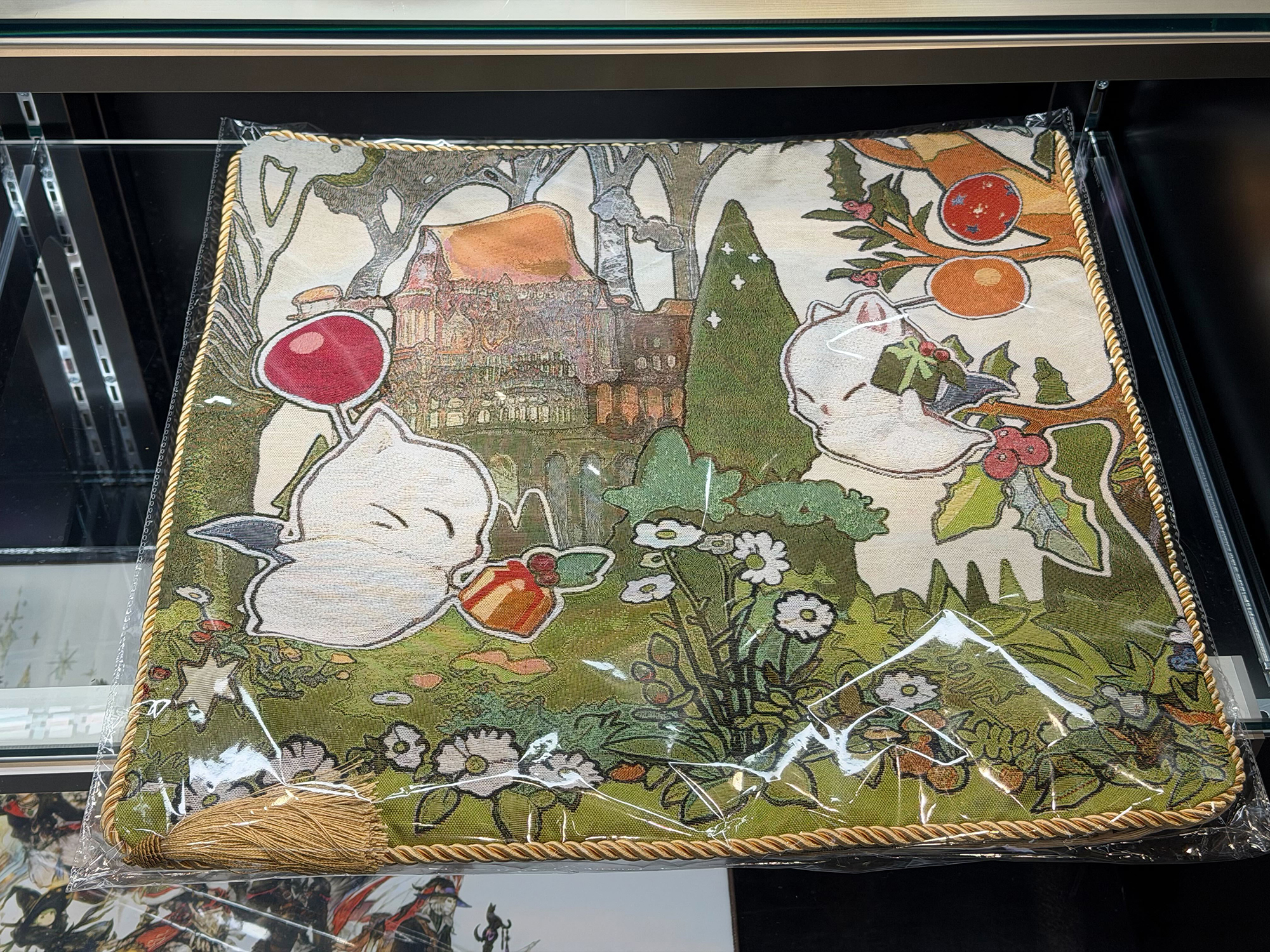 マグカップと同じイラストを使った「ファイナルファンタジーXIV スターライト・クッションカバー」