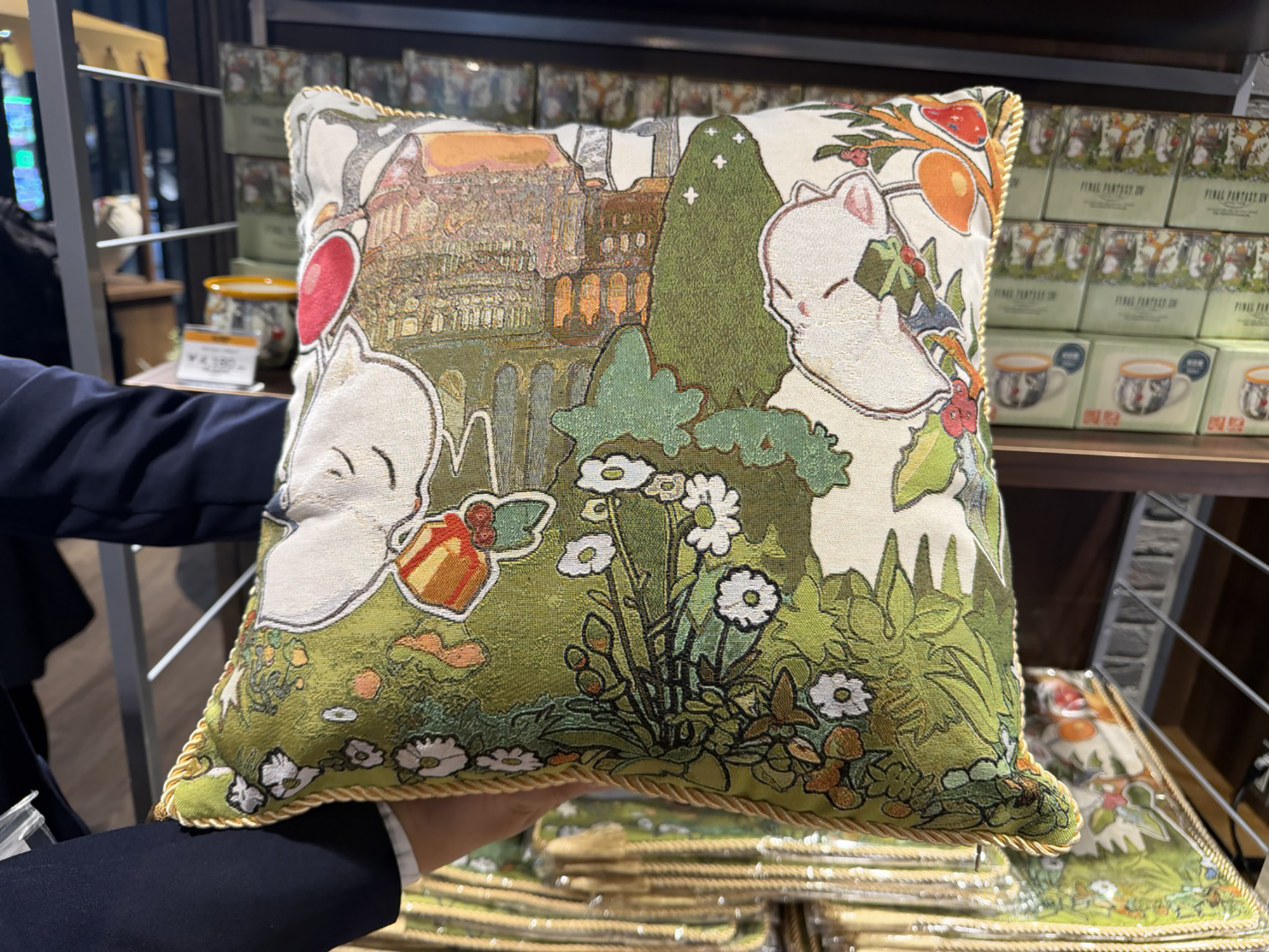 マグカップと同じイラストを使った「ファイナルファンタジーXIV スターライト・クッションカバー」