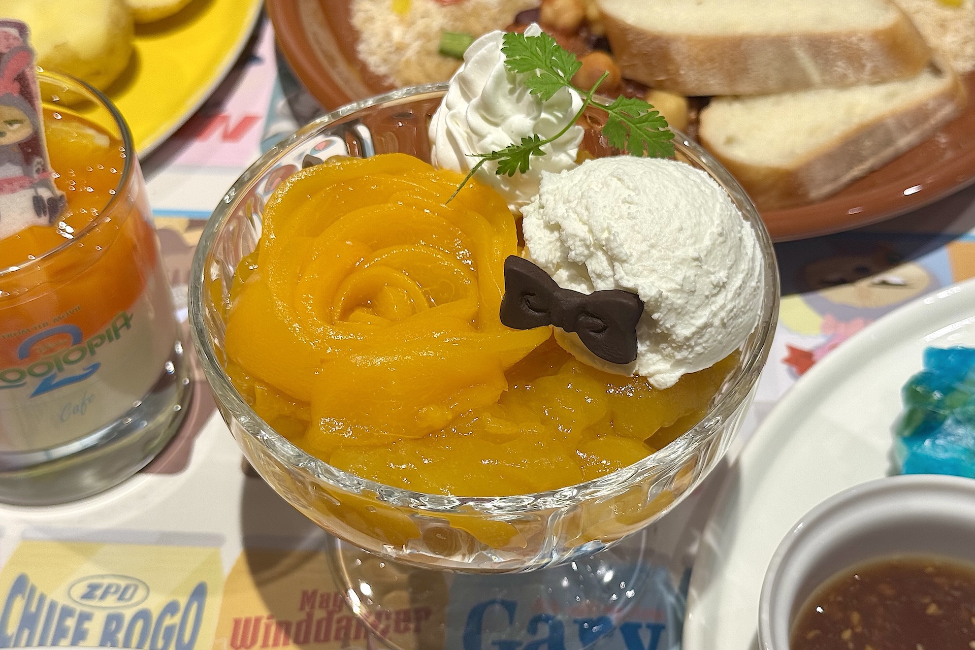 ＜ジュディ＆ニック＞パーティーパフェ 1,190円