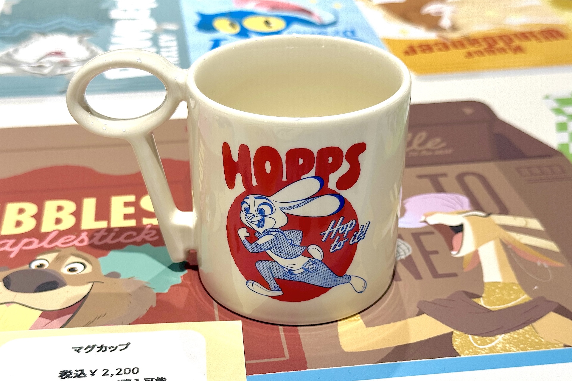 マグカップ 2,200円 ※1ドリンクにつき1点まで購入可能