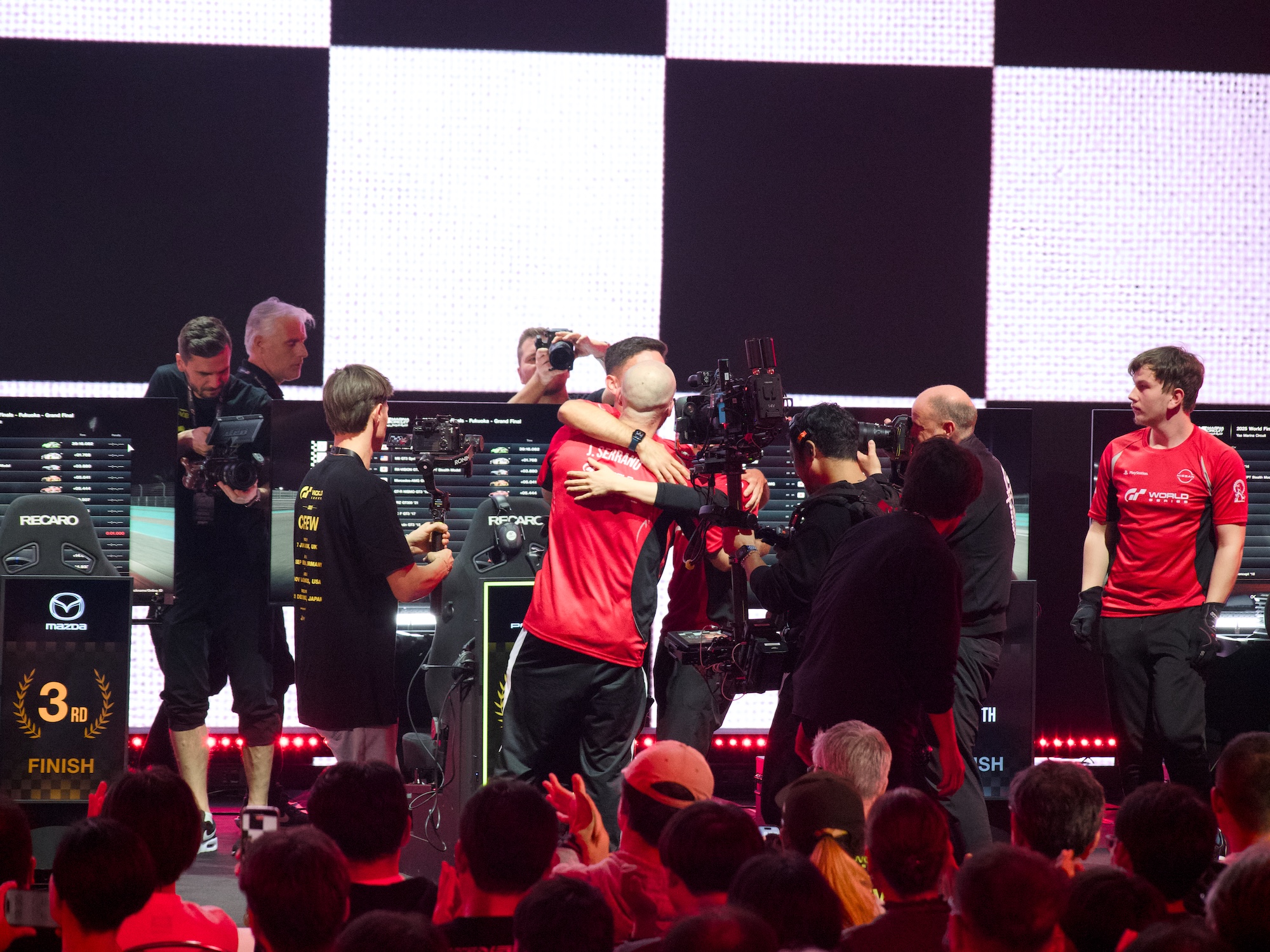 ポルシェは全4戦中3戦で勝利を飾る見事な活躍。ワールドチャンピオンに輝いた