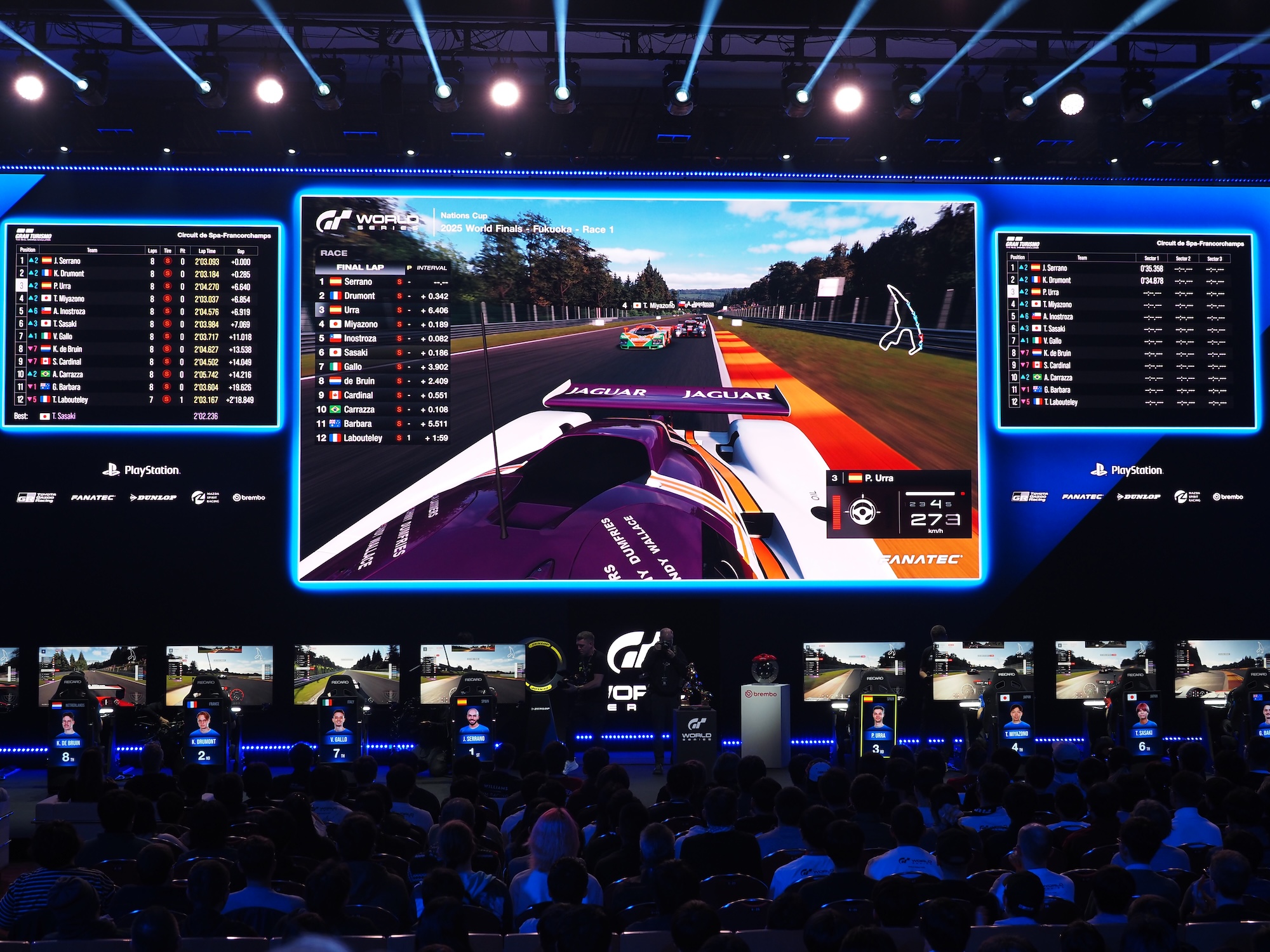 宮園選手や佐々木選手がオーバーテイクすると、会場からは大きな拍手が送られた