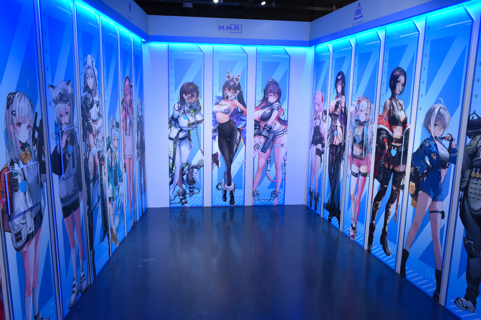 ミシリスのイメージに合ったハイテクノロジーを感じさせるレイアウトデザイン