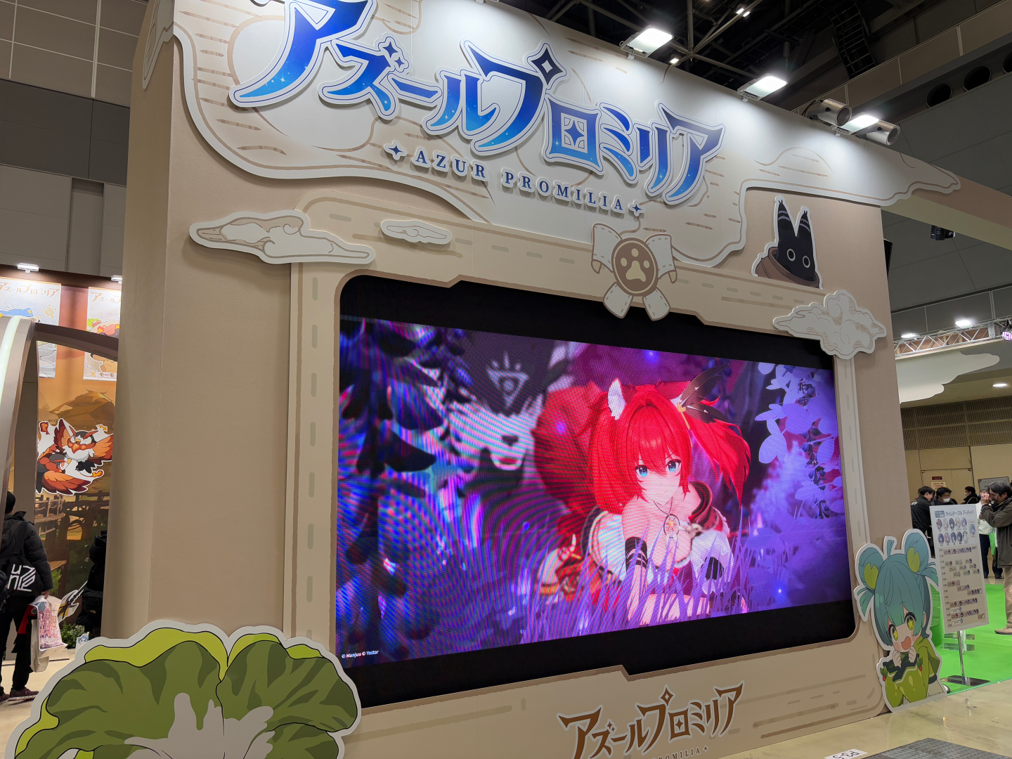 ブースの裏手にも大きなビジュアルが設置されているのでこちらも見逃せない！