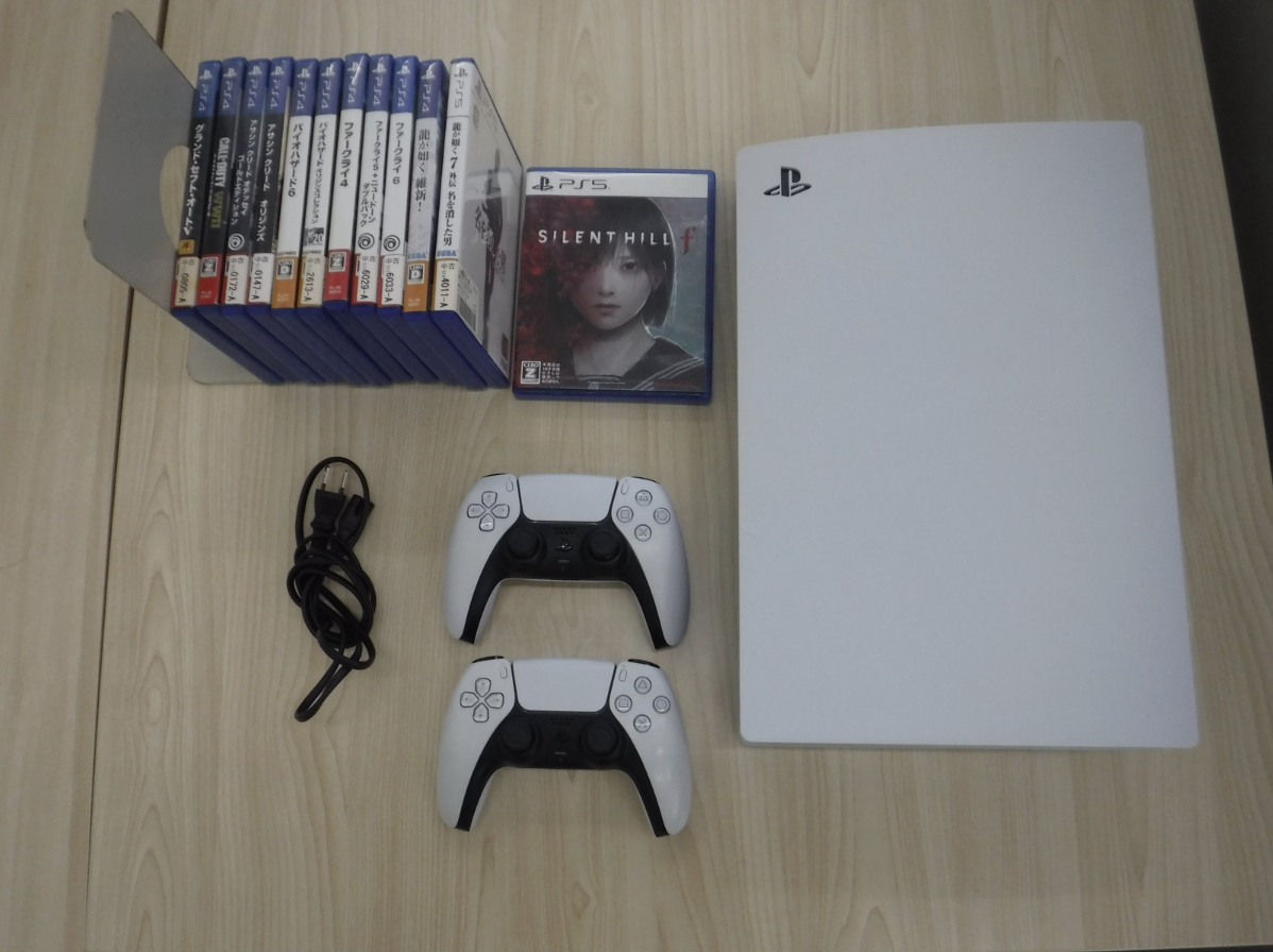※PlayStation5　CFI-1100A　セット（本体、コントローラー２台、ソフト12作品）