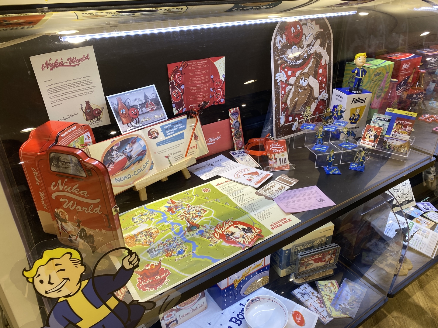 デザートレンジャー コンバットヘルメットを間近で見れる