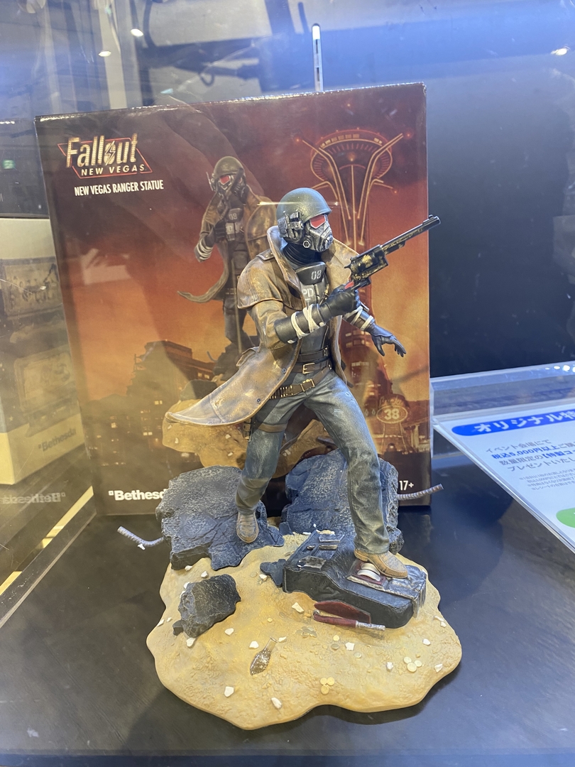 レンジャー スタチューも展示されている