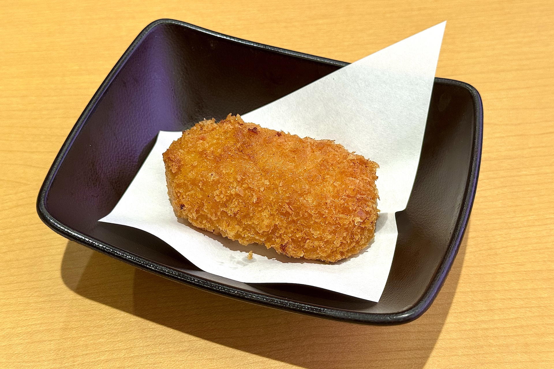 うにクリーミーコロッケ 価格：200円〜 販売期間：1月9日〜1月25日 ※但し販売予定総数50万食が完売次第終了